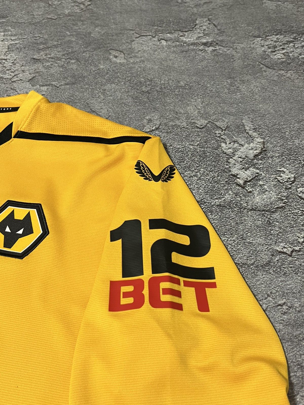 Castore Castore Wolverhampton Wanderes 2022/2023 Long Sleeve Shirt Size US XL / EU 56 / 4 - 4 Thumbnail
