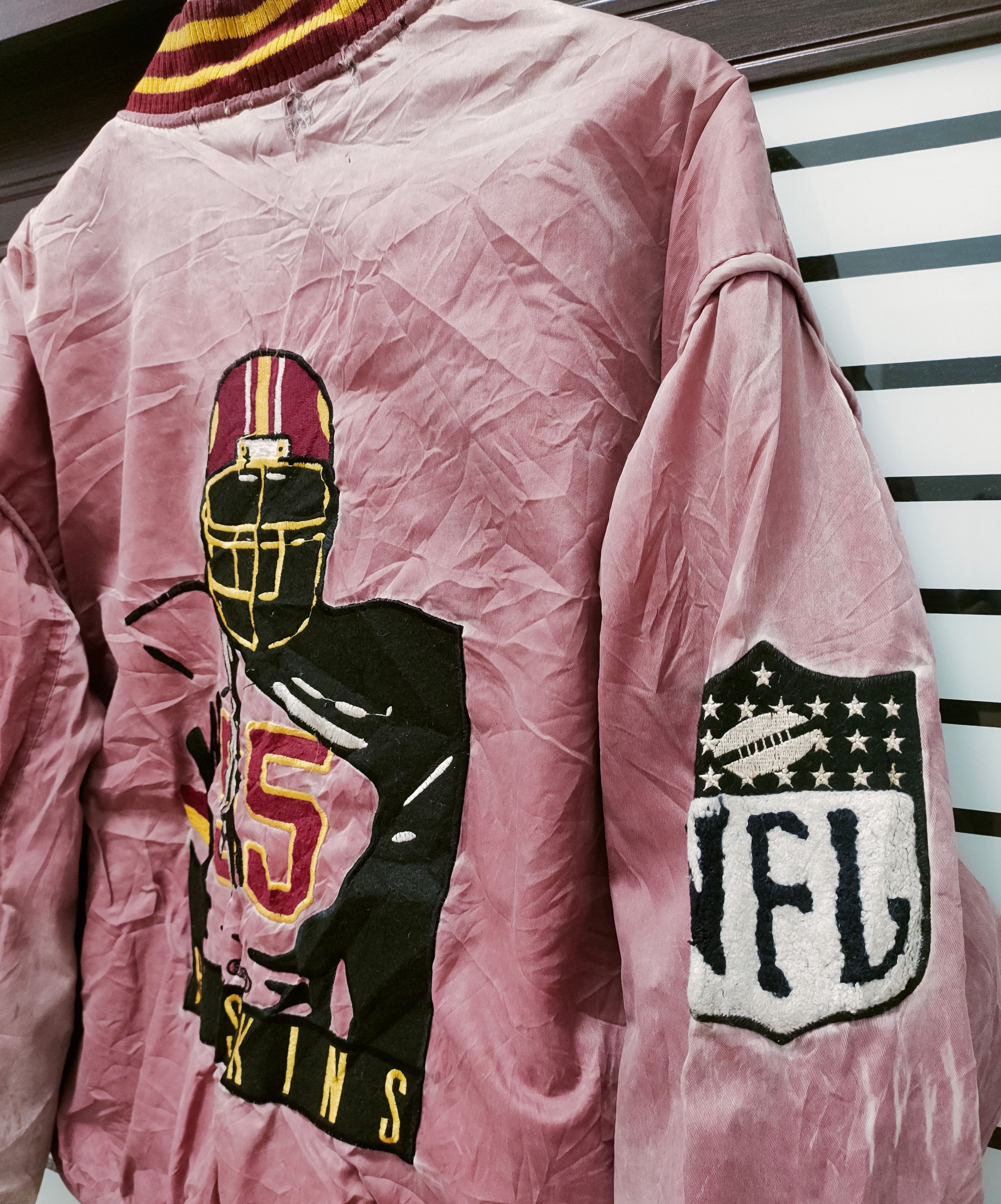 NFL 🔥Vtg NFL Redskin Varsity Jacket Thrashed🔥 Size US M / EU 48-50 / 2 - 5 Thumbnail