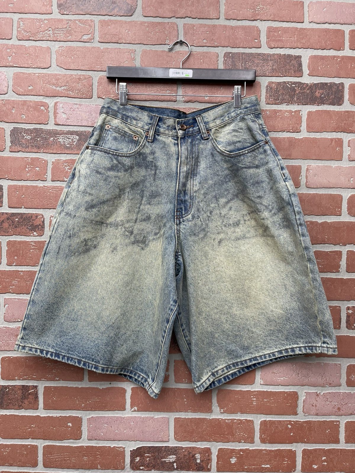 The GV Gallery Size S - Raspberry Hills GV Gallery Jolt Shorts Size US 30 / EU 46 - 1 Thumbnail