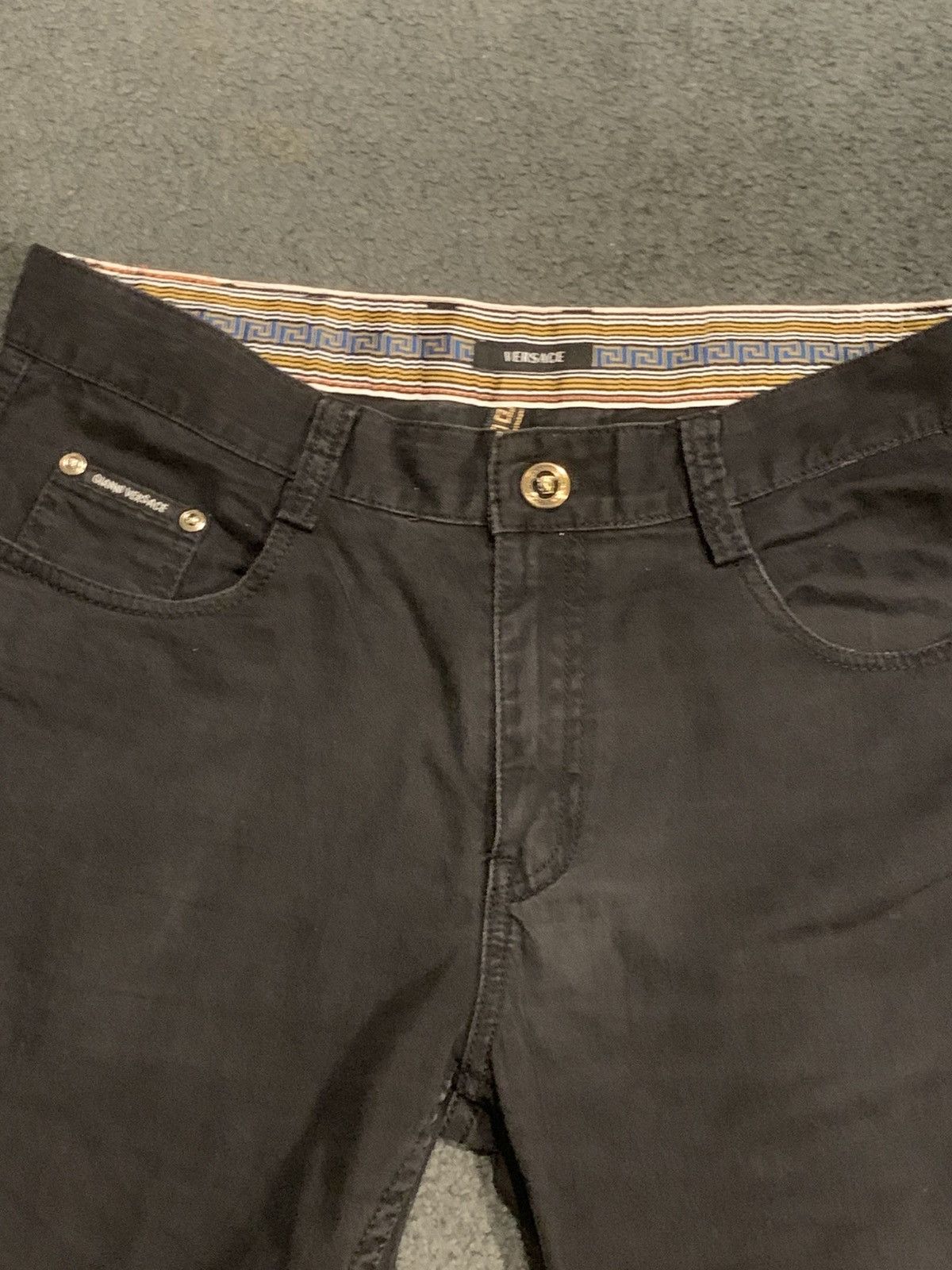 Versace VINTAGE GIANNI VERSACE JEANS Size US 32 / EU 48 - 5 Thumbnail
