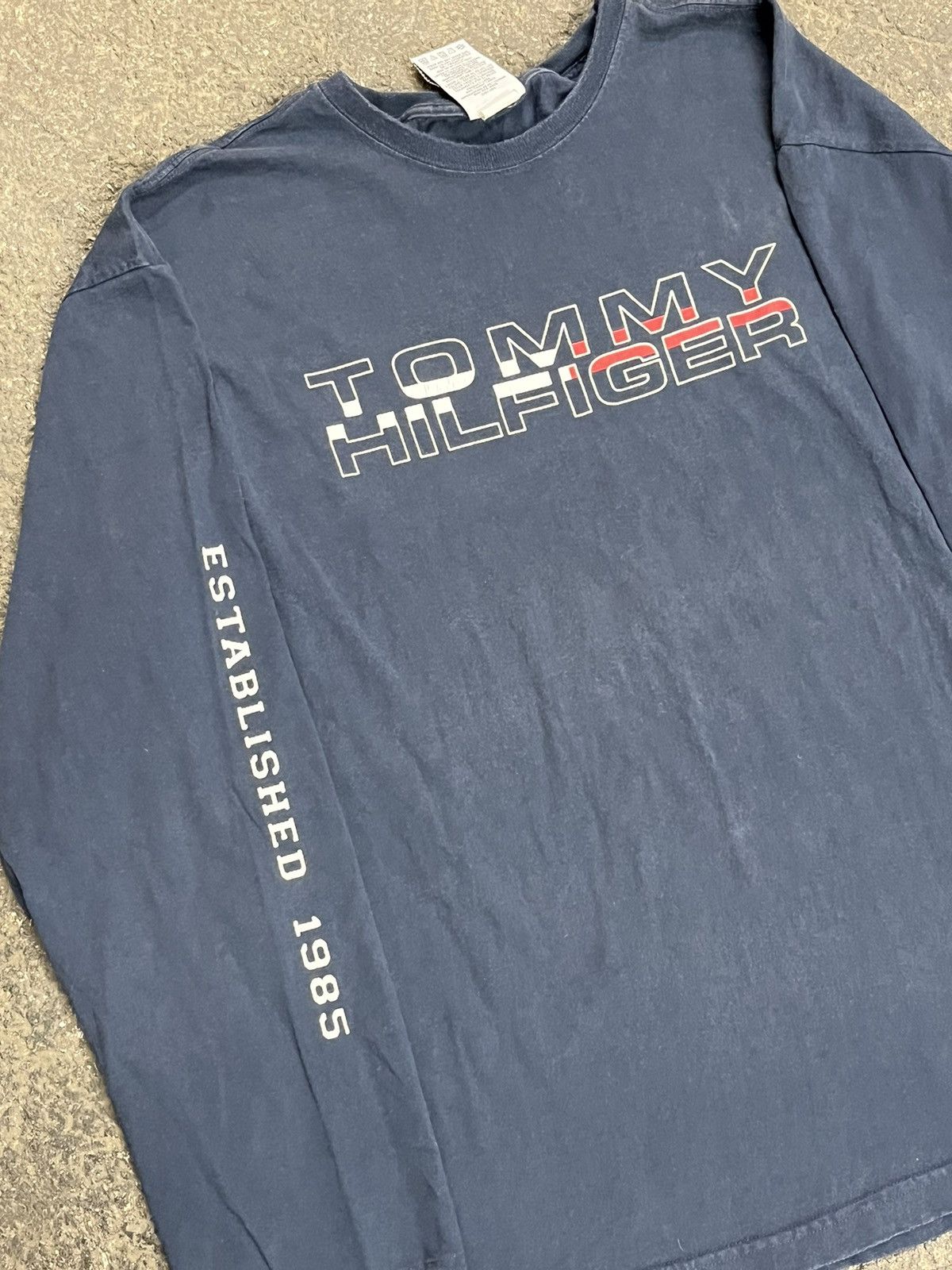 Tommy Hilfiger × Vintage Tommy Hilfiger vintage longsleeve y2k tee shirt hype rare Size US XL / EU 56 / 4 - 3 Thumbnail