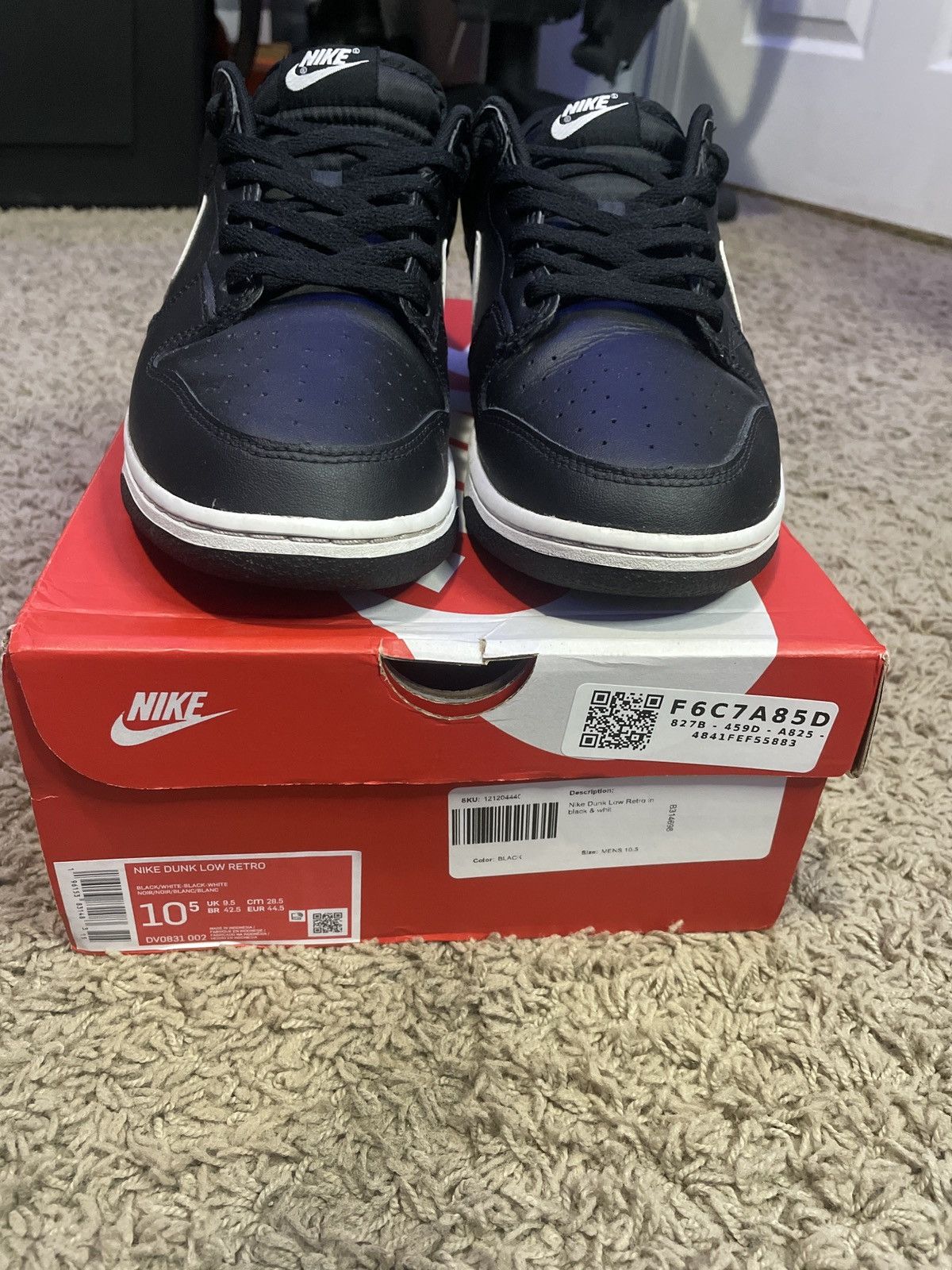 Nike Black Panda 2.0 Dunk Low Size US 10.5 / EU 43-44 - 1 Thumbnail