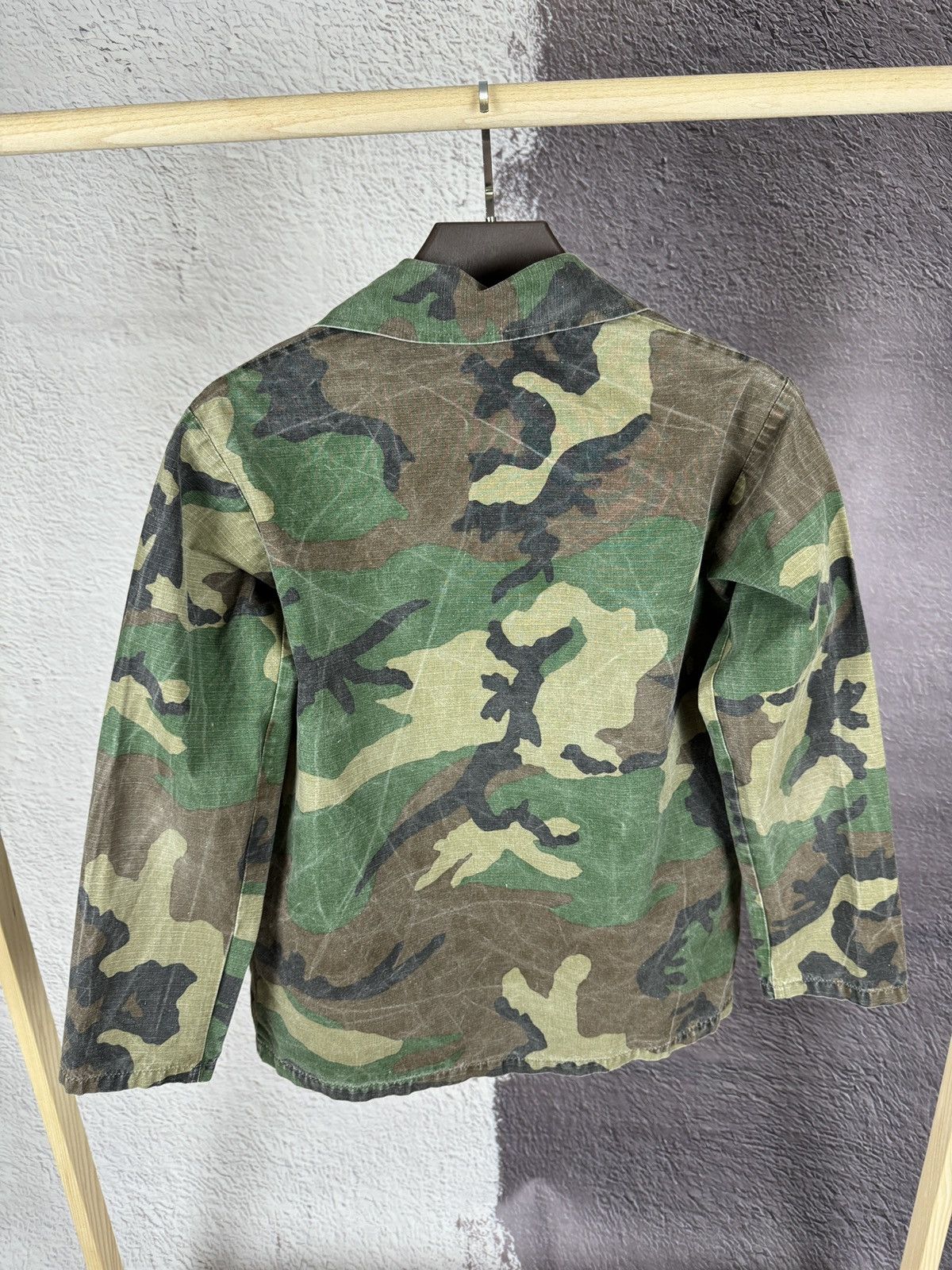 Vintage Military vintage 80s woodland us army camouflage shirt Size US S / EU 44-46 / 1 - 10 Thumbnail