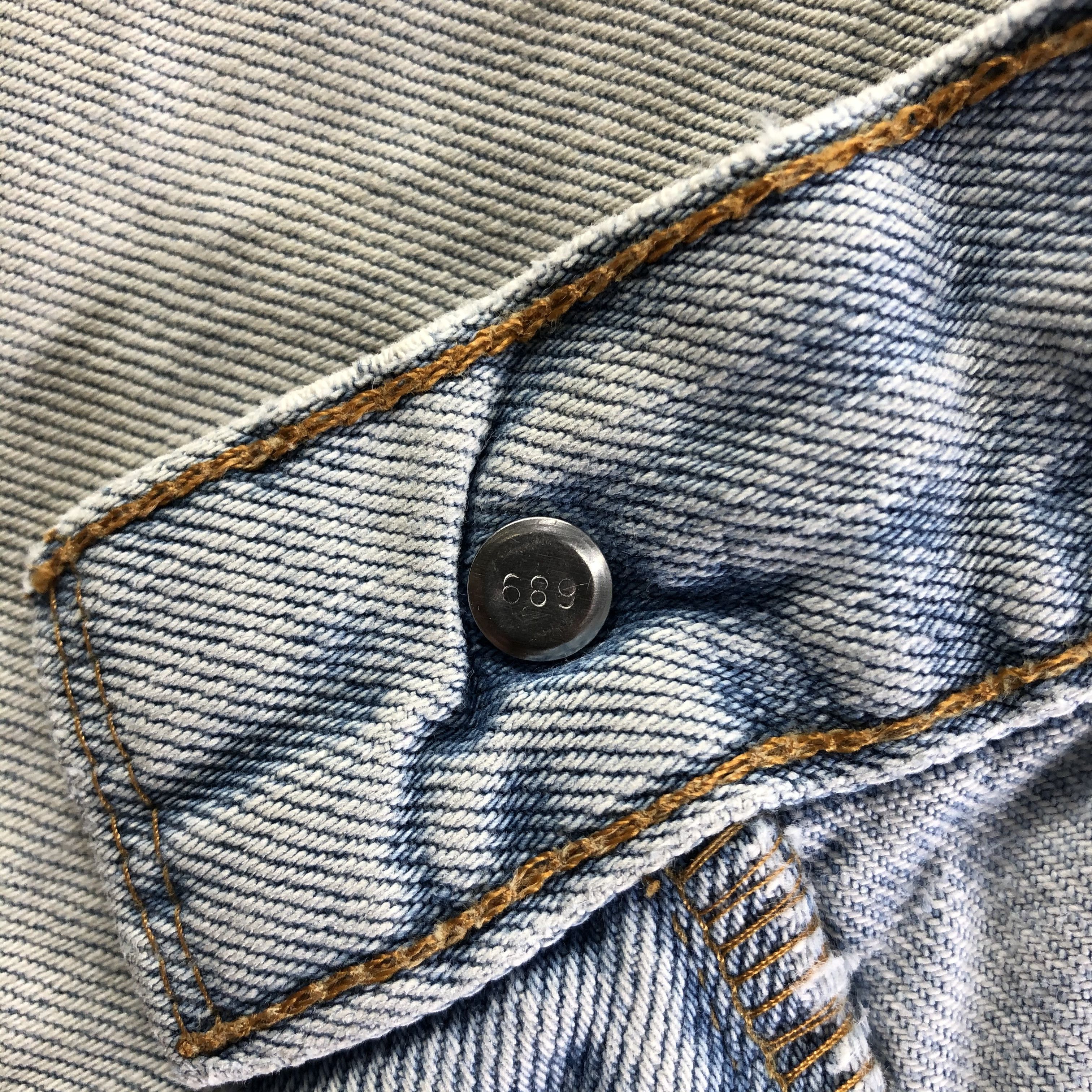 Levi's 90s Vintage Light Wash Levis 550 Jeans-J4257 Size US 38 / EU 54 - 11 Thumbnail