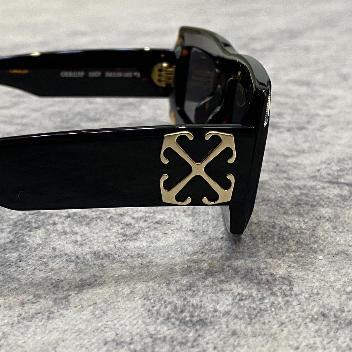 Off-White OFF WHITE RENTON OERI13P 1007 BLACK Size ONE SIZE - 4 Thumbnail