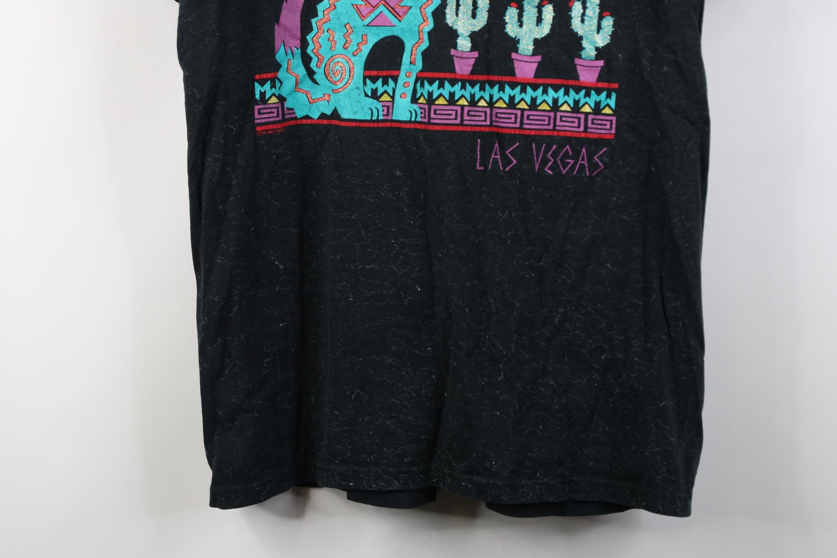 Vintage Vintage 90s Streetwear Southwestern Wolf Las Vegas T-Shirt Size L / US 10 / IT 46 - 3 Thumbnail