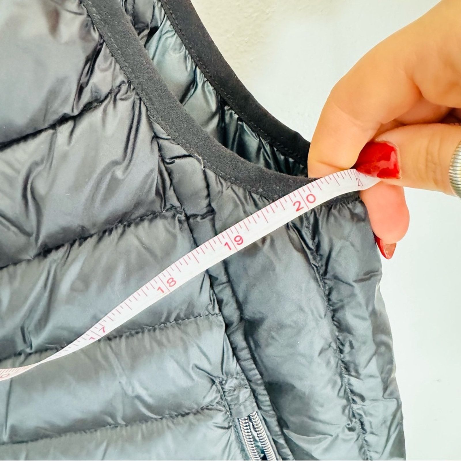 Tumi TUMI PAX Black Puffer Down Vest $195 Jacket Pillow Pouch Size US S / EU 44-46 / 1 - 12 Thumbnail