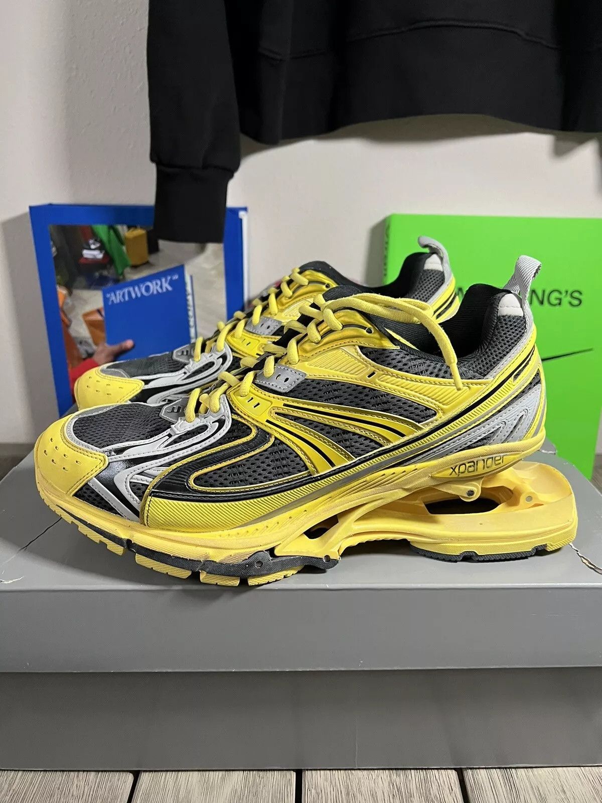 Balenciaga Balenciaga X Pander Yellow Sneakers Size 44 Size US 11 / EU 44 - 3 Thumbnail