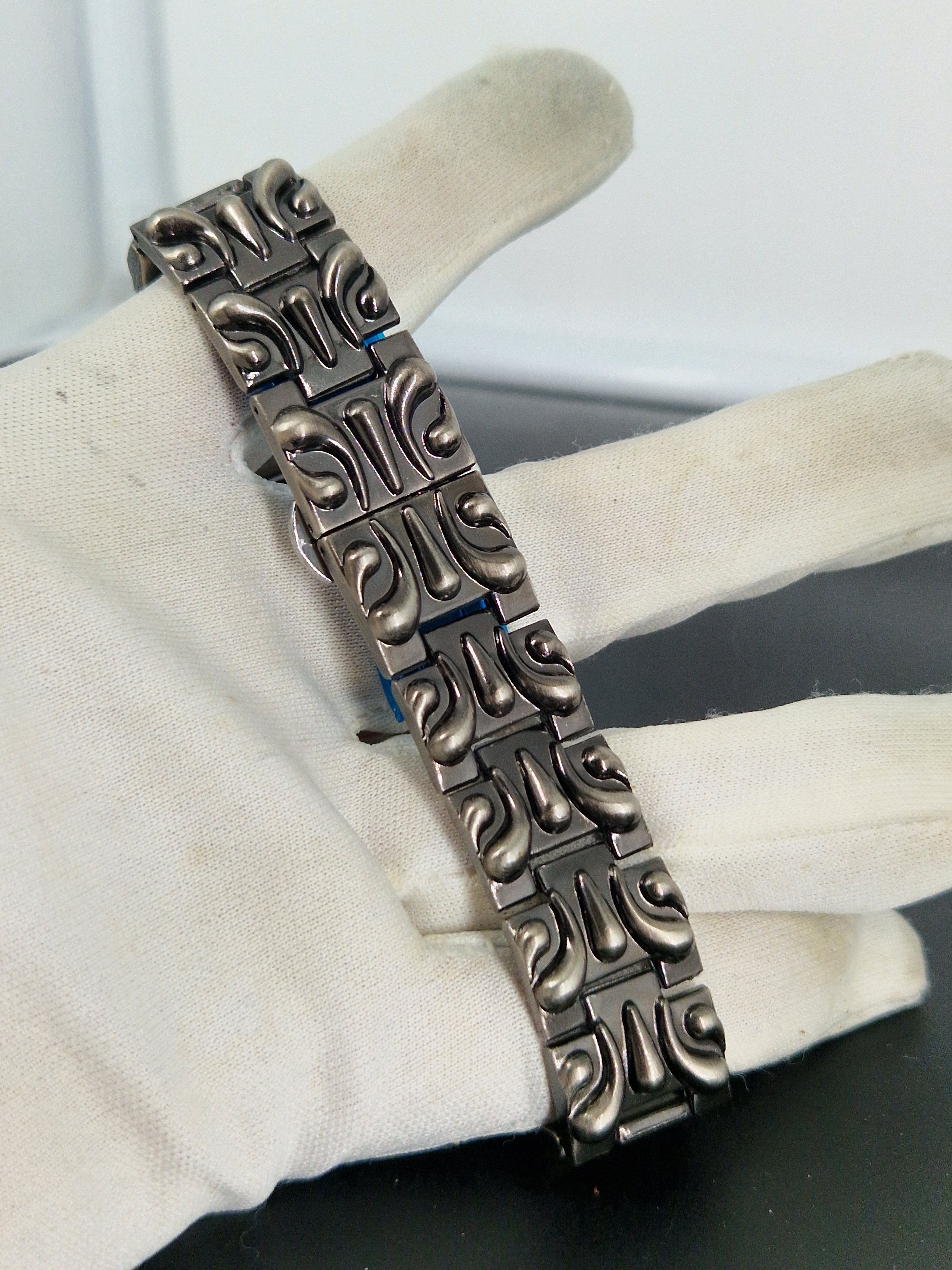 Other Y2K Opium Gothic Metal Chain Watch Flame Bracelet 40mm Size 40 - 8 Thumbnail