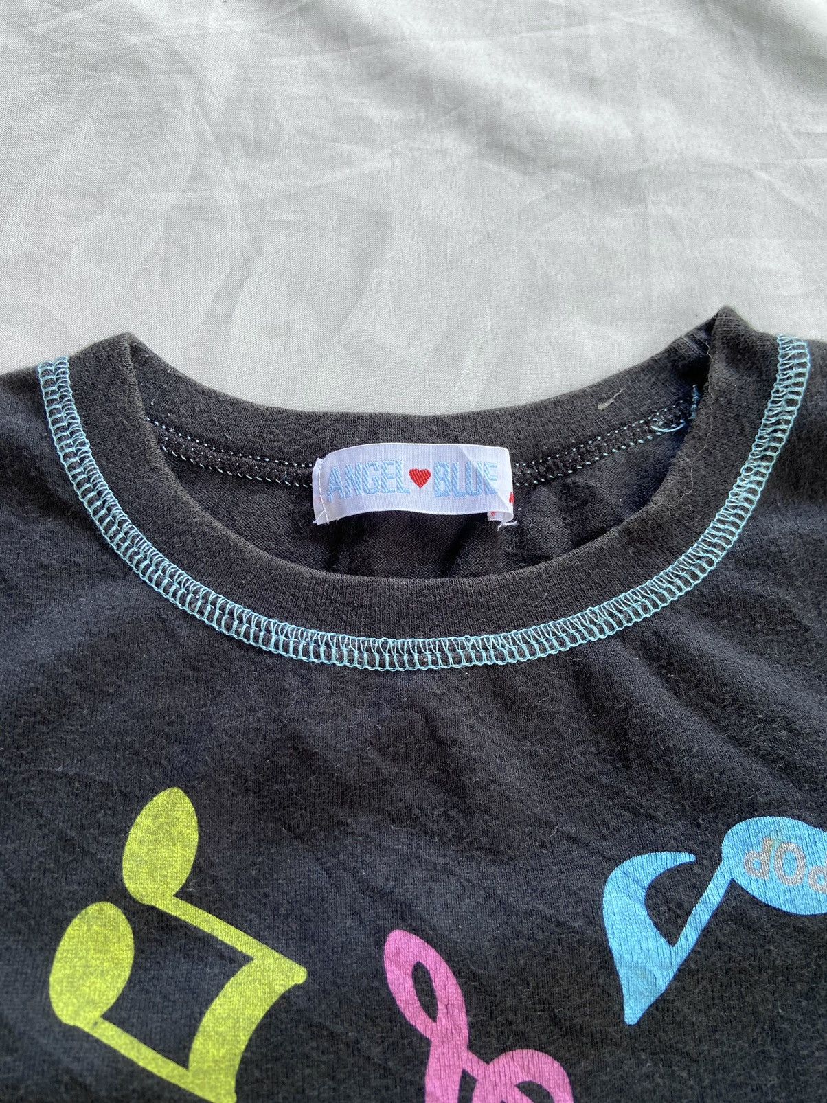 Angel Blue Y2K ANGEL BLUE HAPPY MUSIC TEE Size US XS / EU 42 / 0 - 8 Thumbnail
