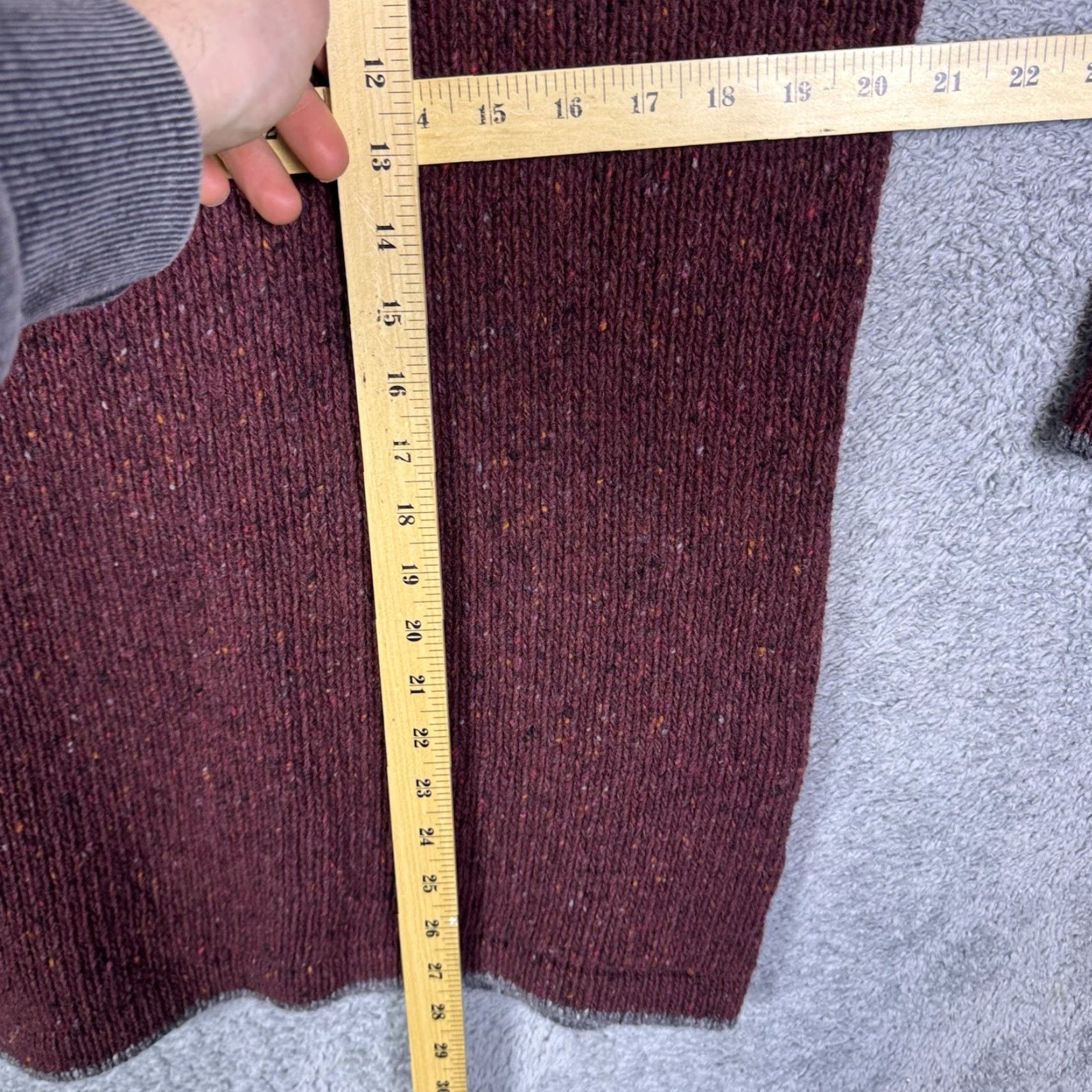 Vintage VINTAGE Ireland's Eye Sweater Mens L Fishermans Wool Cashmere Knit V Neck Speckle Dublin Shirt Mens L Red Wool Geometric Knit Pullover Size US L / EU 52-54 / 3 - 7 Thumbnail