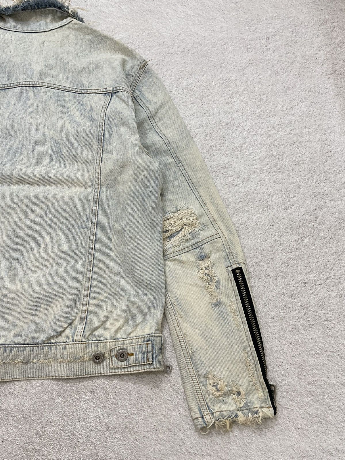 14th Addiction 00s Japan Light Blue Denim Jacket Heavy Distressed Vkei LGB Size US L / EU 52-54 / 3 - 9 Thumbnail