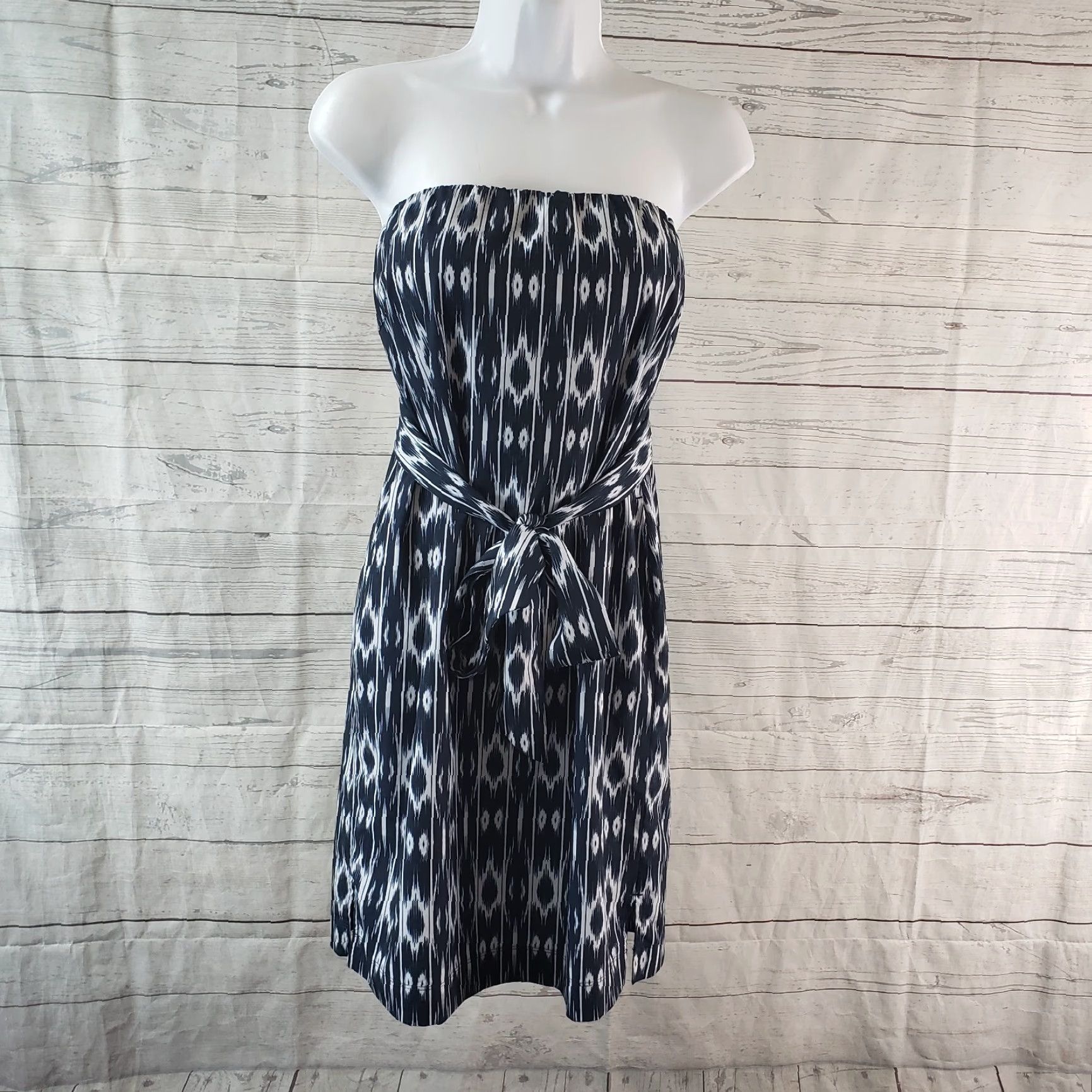 Athleta Athleta Womens Dress Strapless Anywhere Sz 4 Blue White Ikat Pockets Size S / US 4 / IT 40 - 2 Thumbnail