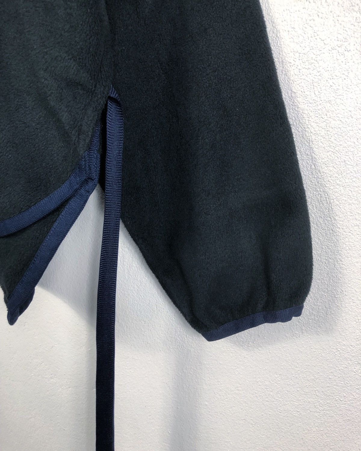 Uniqlo × White Mountaineering Rare Uniqlo X White Mountaineering Fleece Sweatshirt Size US L / EU 52-54 / 3 - 5 Thumbnail