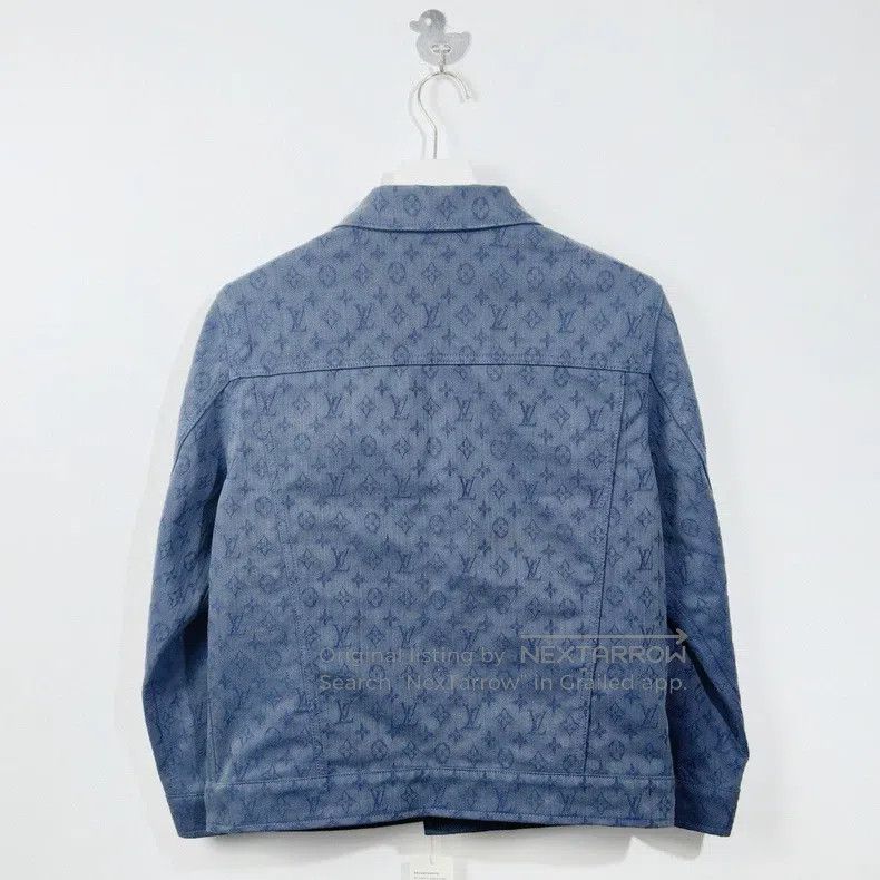 Louis Vuitton Louis Vuitton Monogram embossed dark print full-print Logo Size US L / EU 52-54 / 3 - 2 Thumbnail