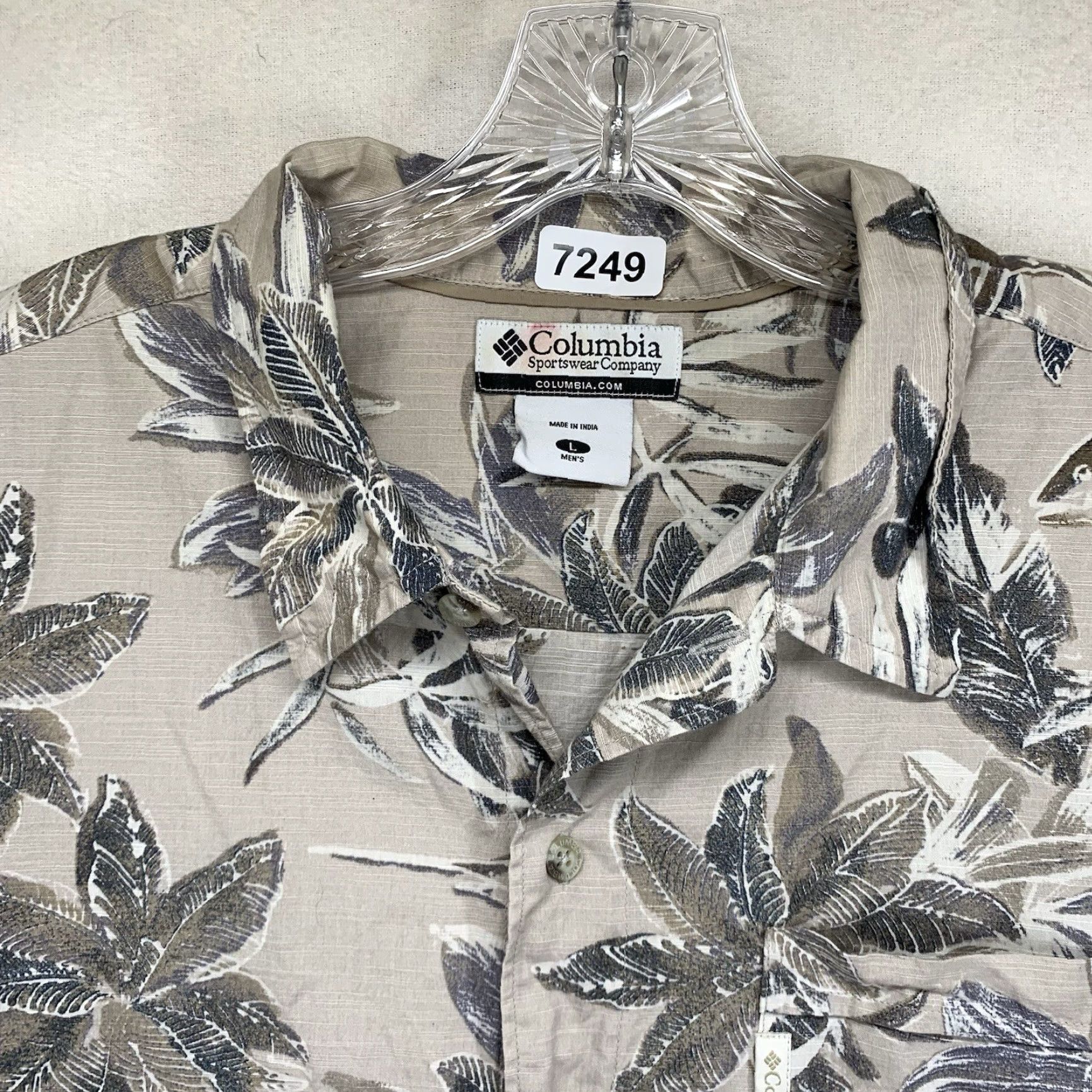 Vintage Columbia Hawaiian Shirt Men L Beige Short Sleeve Button-Up Floral Hidden Sailfish Embroidered 50 in Chest Size US L / EU 52-54 / 3 - 4 Thumbnail