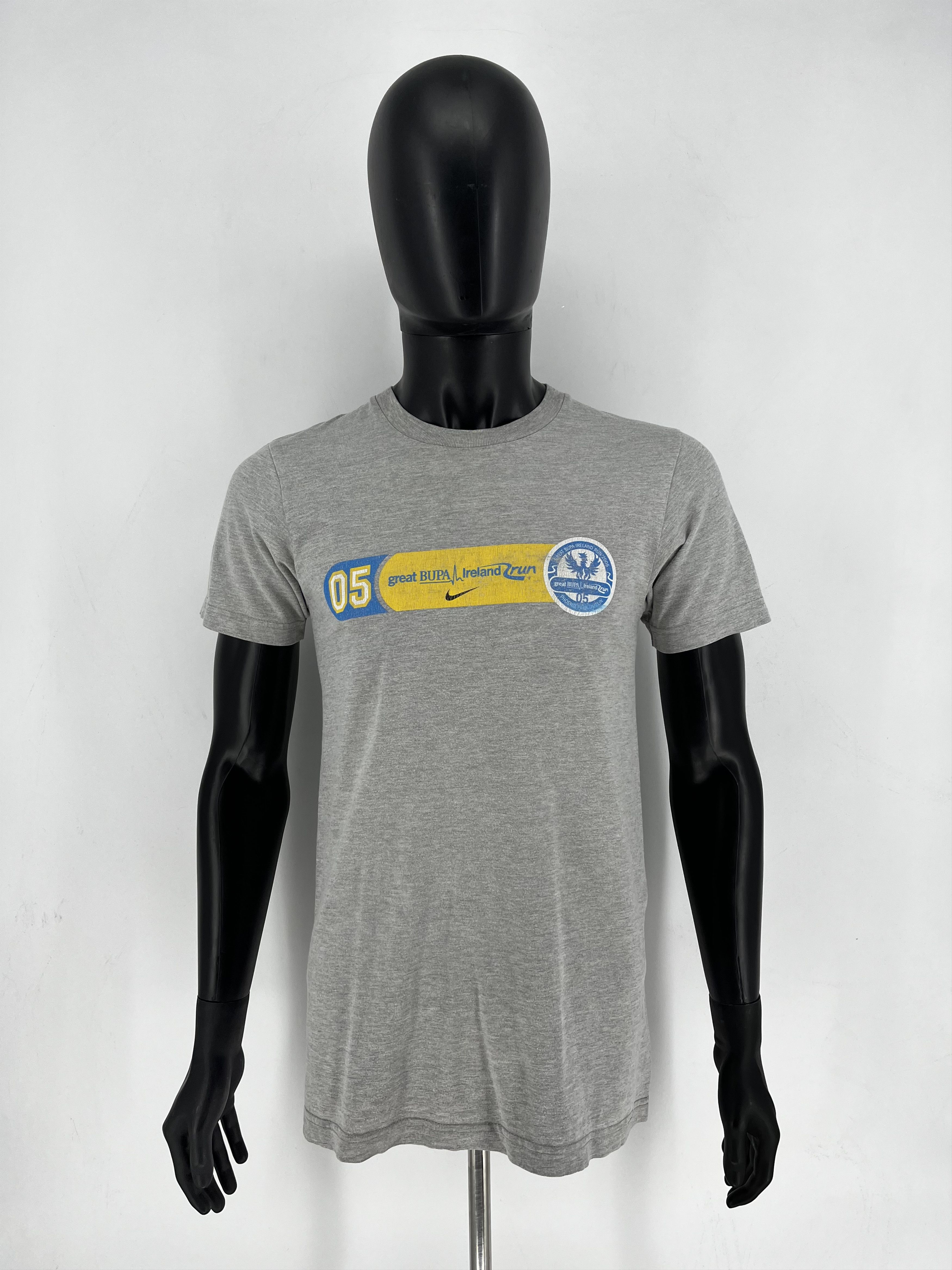 Other Vintage Y2K Nike Center Swoosh Logo T-Shirt Size S Size US S / EU 44-46 / 1 - 2 Thumbnail