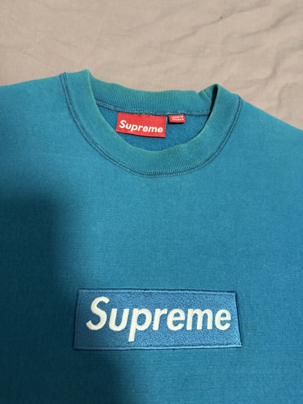 Supreme Supreme fw06 2006 teal on teal box logo crewneck Size US M / EU 48-50 / 2 - 2 Thumbnail