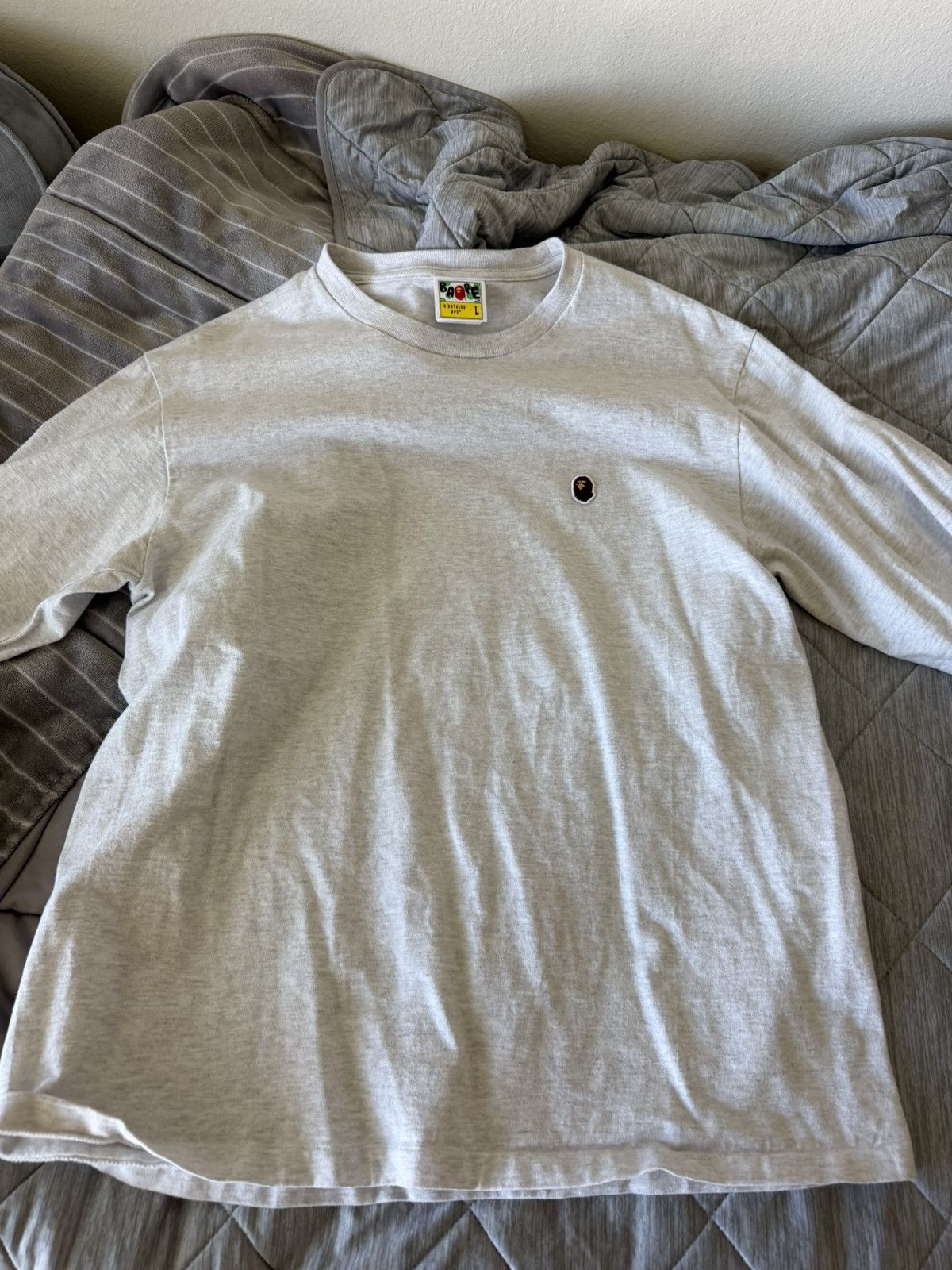 Bape Gray Bape Longsleeve size large Size US L / EU 52-54 / 3 - 1 Thumbnail