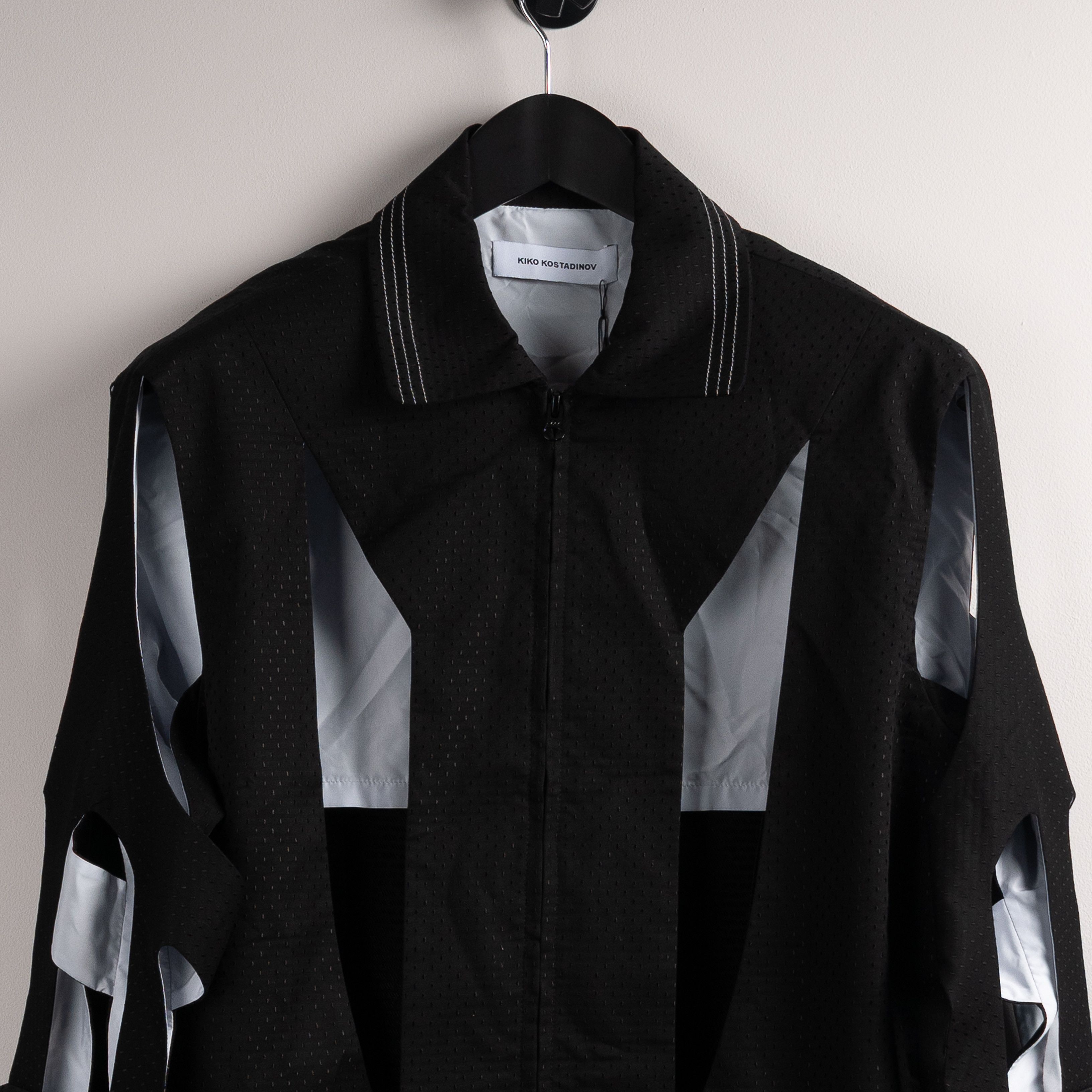 Kiko Kostadinov Kiko Kostadinov SS21 'Hydra' Cut Out Shell Jacket Black Size US L / EU 52-54 / 3 - 5 Thumbnail