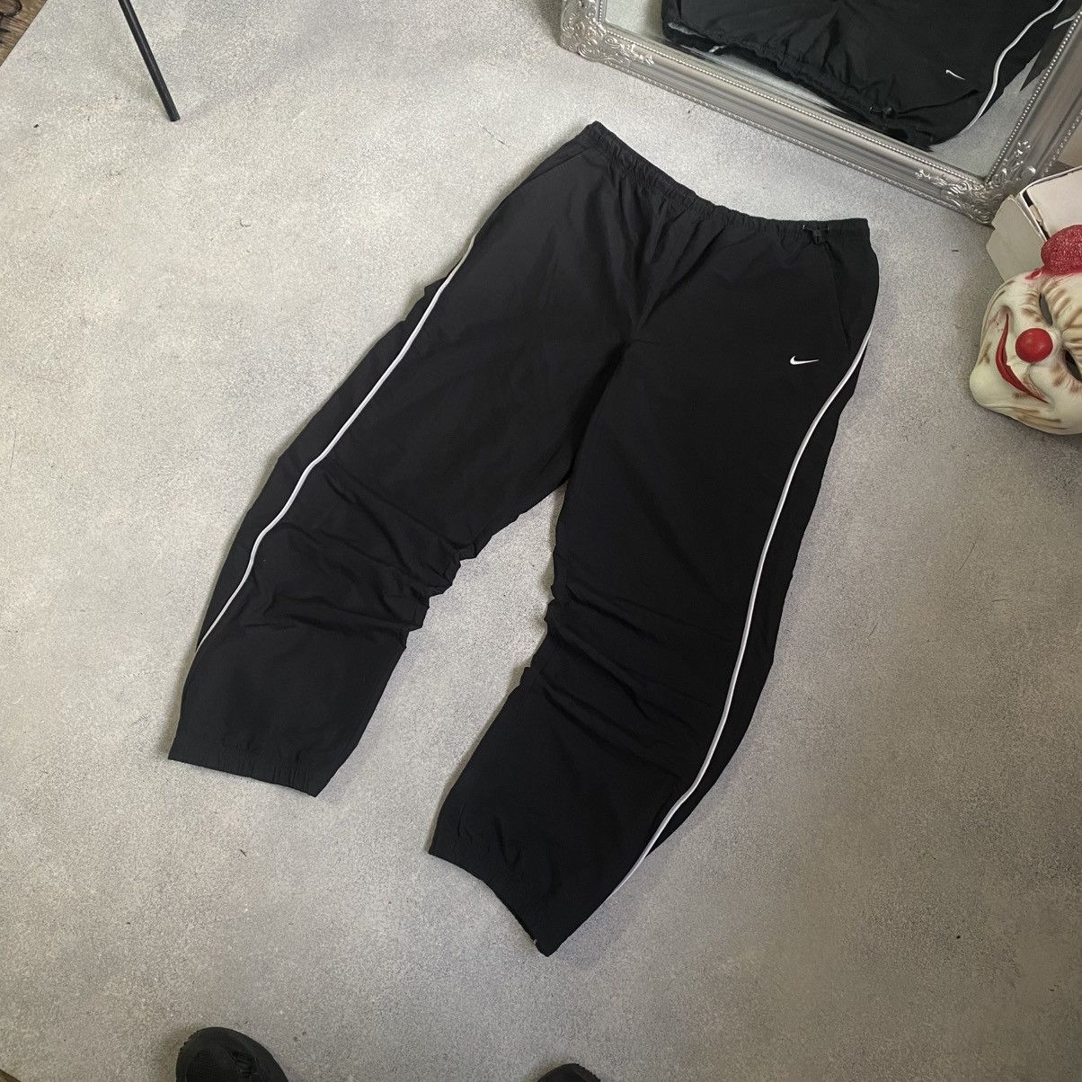 Nike Vintage Nike Track Pants Double Swoosh Y2K Baggy Sweatpants Size US 36 / EU 52 - 2 Thumbnail