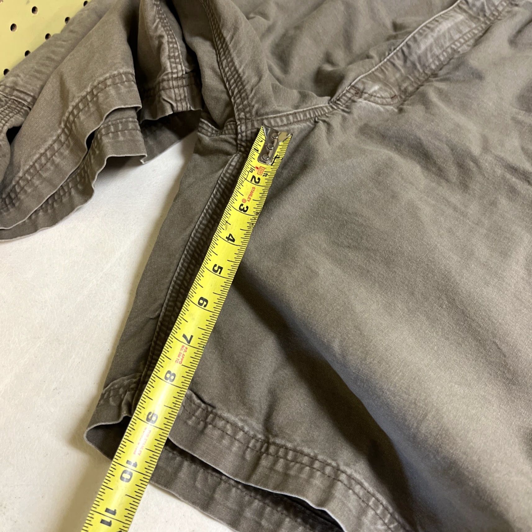 Carhartt Carhartt Shorts Cargo Workwear Mens Size 48 Brown Original Fit 10in Inseam Canvas Cotton Pockets Logo Front Flat Front Size US 32 / EU 48 - 5 Thumbnail