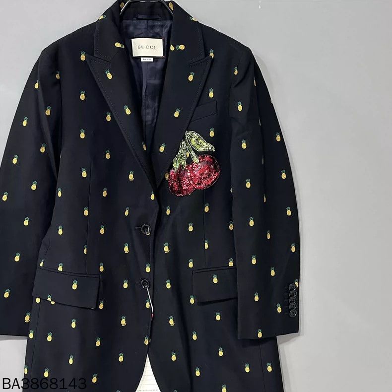 Gucci Gucci Pineapple embroidered sequin cherry suit 2502-Nextarr Size 40R - 2 Thumbnail