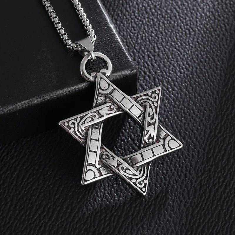 Jewelry Six Pointed Star Pendant Necklace Size ONE SIZE - 1 Thumbnail