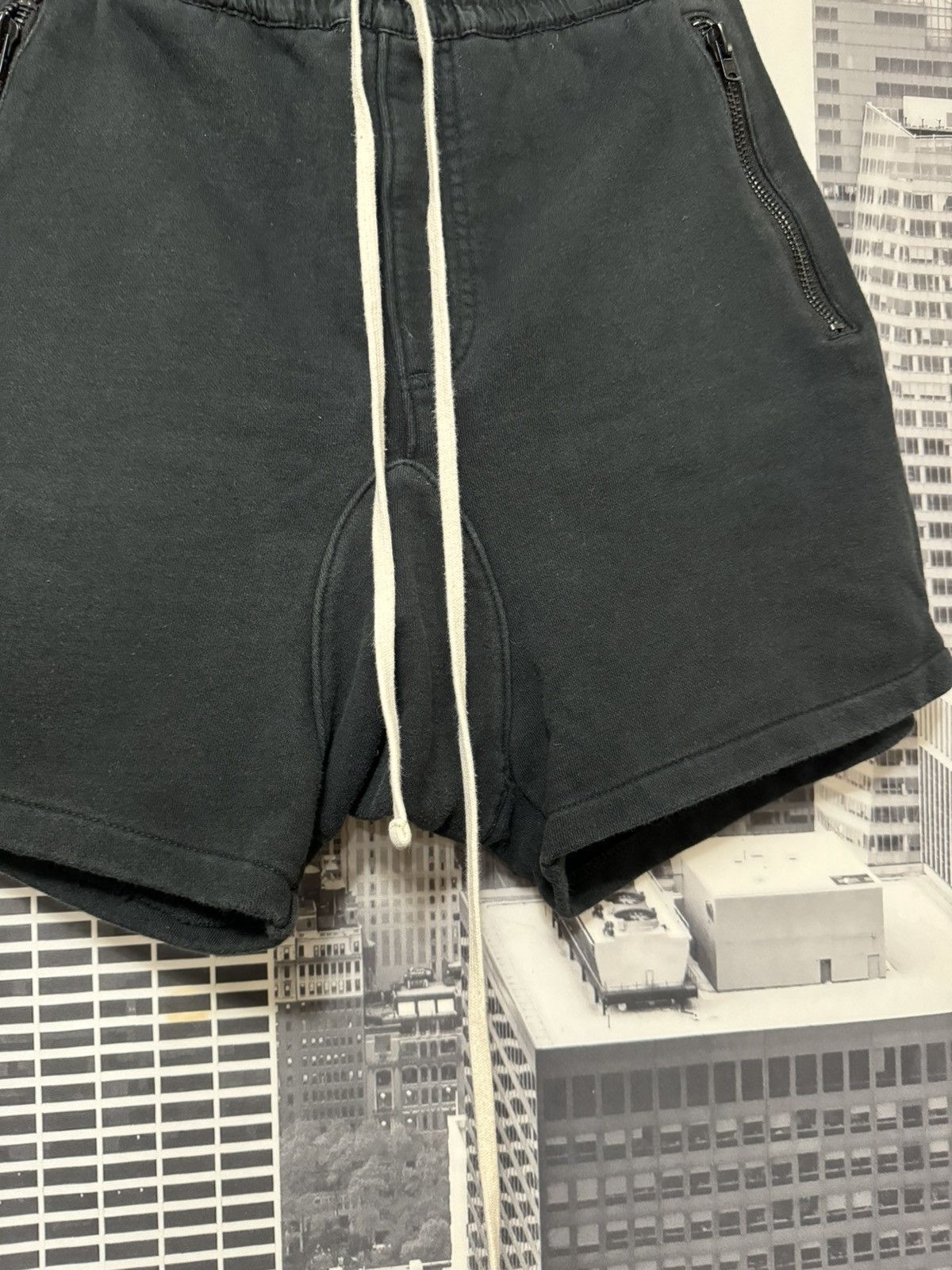 Fear of God FOG Fear of God Essentials Drawstring OG Shorts SZ S Black🔥 Size US 32 / EU 48 - 5 Thumbnail