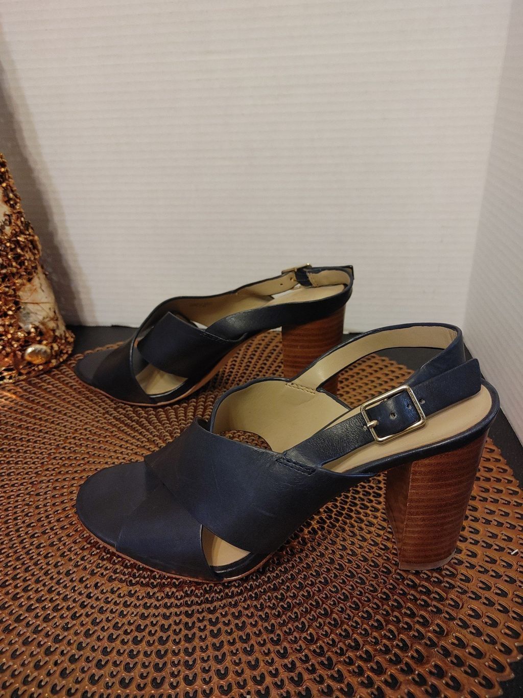 Ann Taylor Ann Taylor Leather Peep Toes Size 7.5 Size US 7.5 / IT 37.5 - 1 Thumbnail