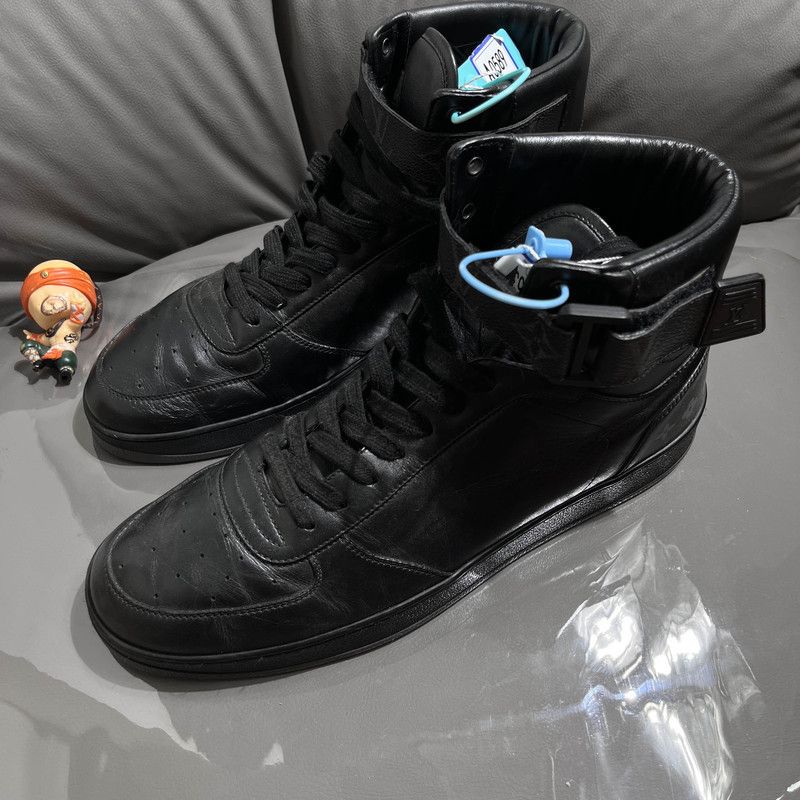 Louis Vuitton Louis Vuitton Rivoli High-Top Fashion Sneakers 0079 Size US 8 / EU 41 - 1 Thumbnail