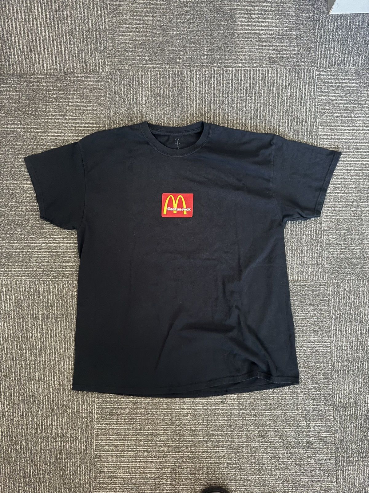 Travis Scott Travis Scott x McDonald’s Cactus Jack T-shirt Size US L / EU 52-54 / 3 - 1 Thumbnail