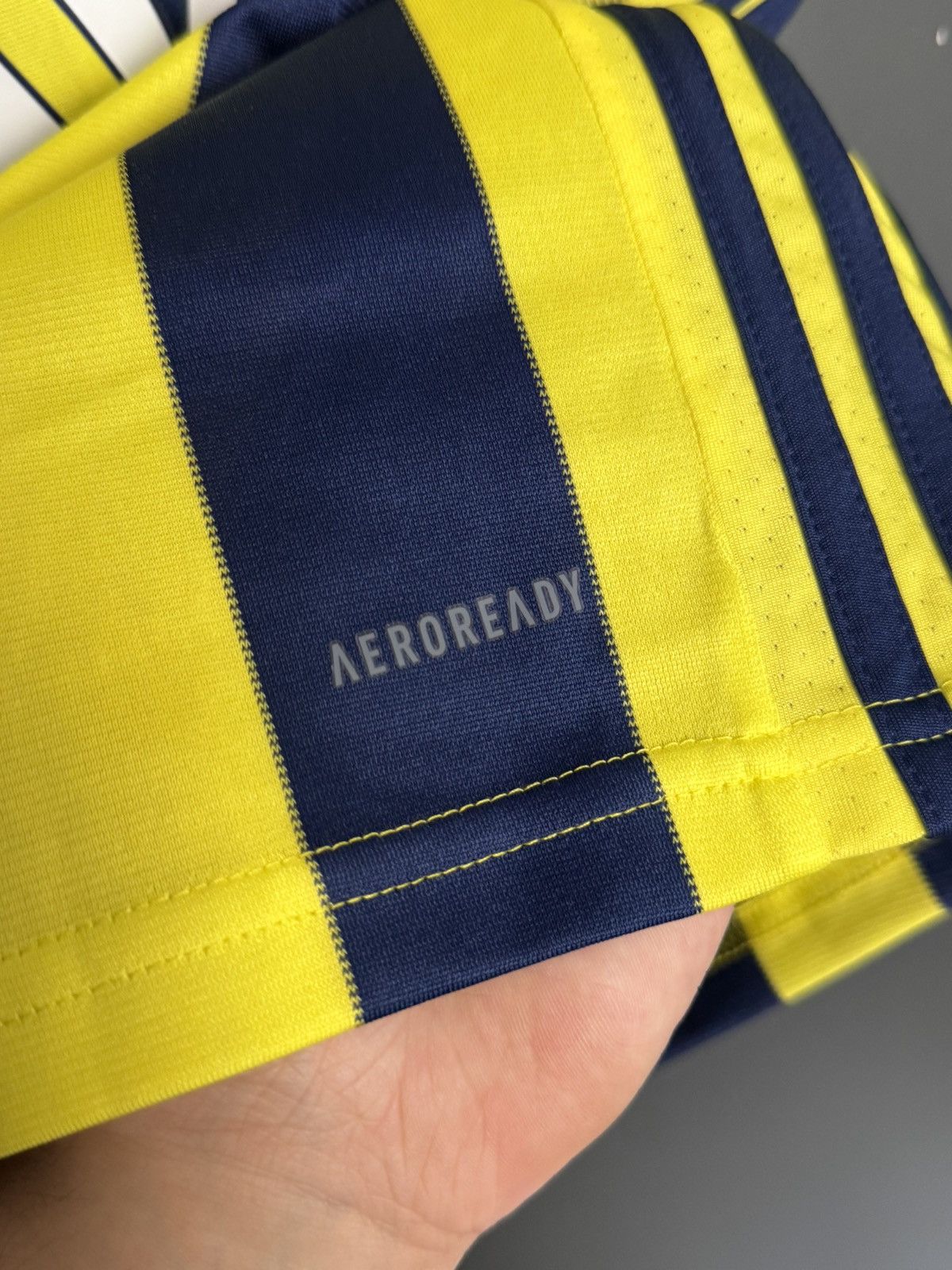 Adidas KIDS New Fenerbahce 20/21 Home Football Jersey T-Shirt Size US XS / EU 42 / 0 - 7 Thumbnail