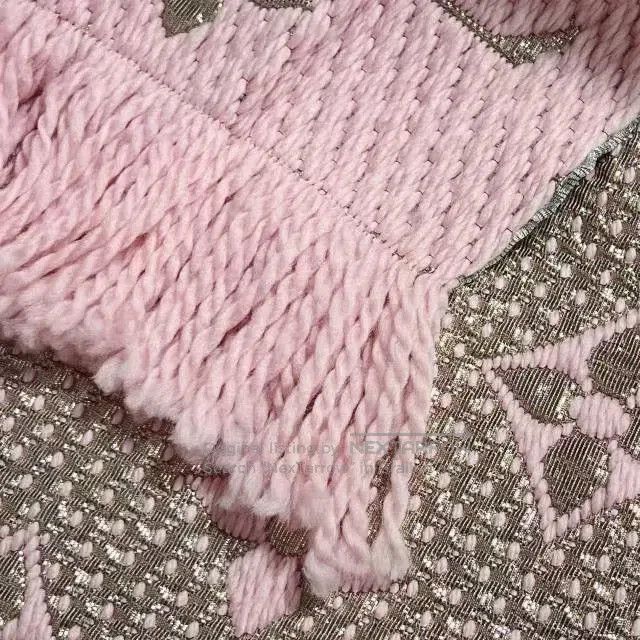 Louis Vuitton LV Sakura Pink Printed Wool Scarf. Size ONE SIZE - 5 Thumbnail