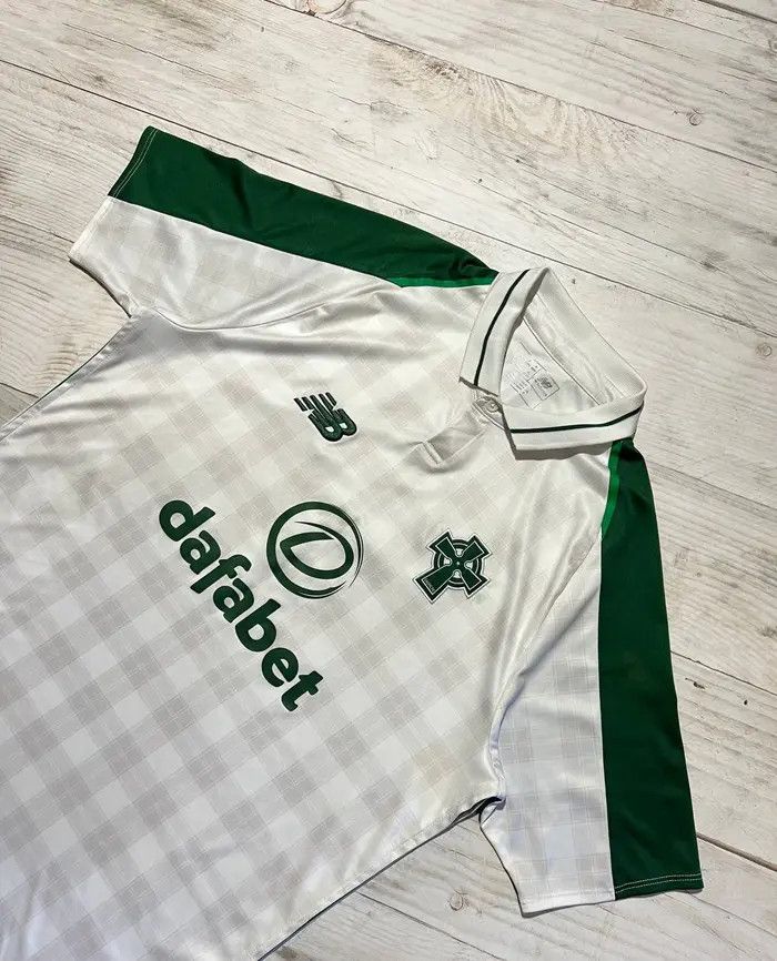 New Era New Balance Celtic 2018 2019 Away Shirt Soccer Jersey Size US S / EU 44-46 / 1 - 2 Thumbnail