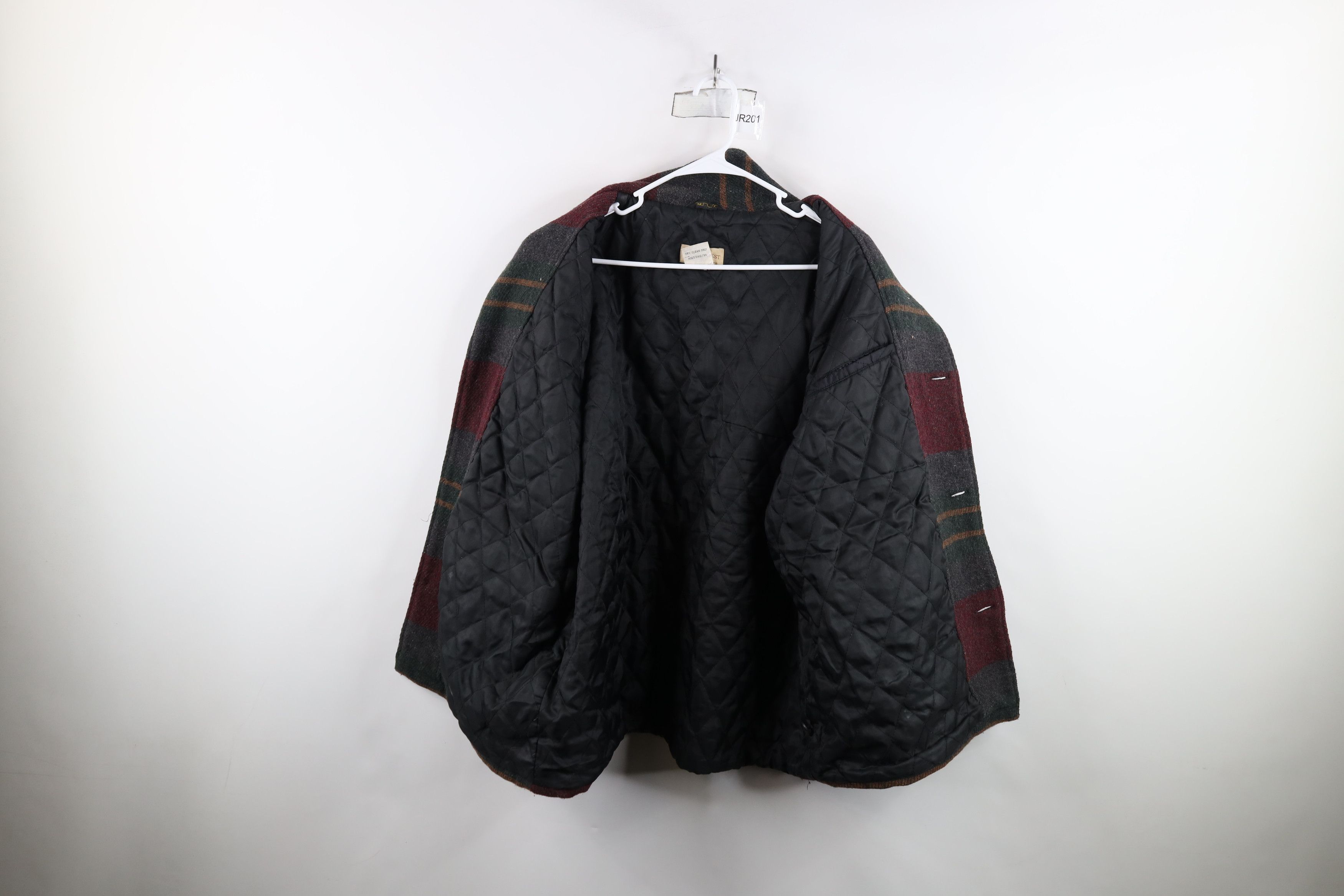 Vintage Vintage 90s Streetwear Blanket Striped Button Jacket Coat Size US L / EU 52-54 / 3 - 9 Thumbnail