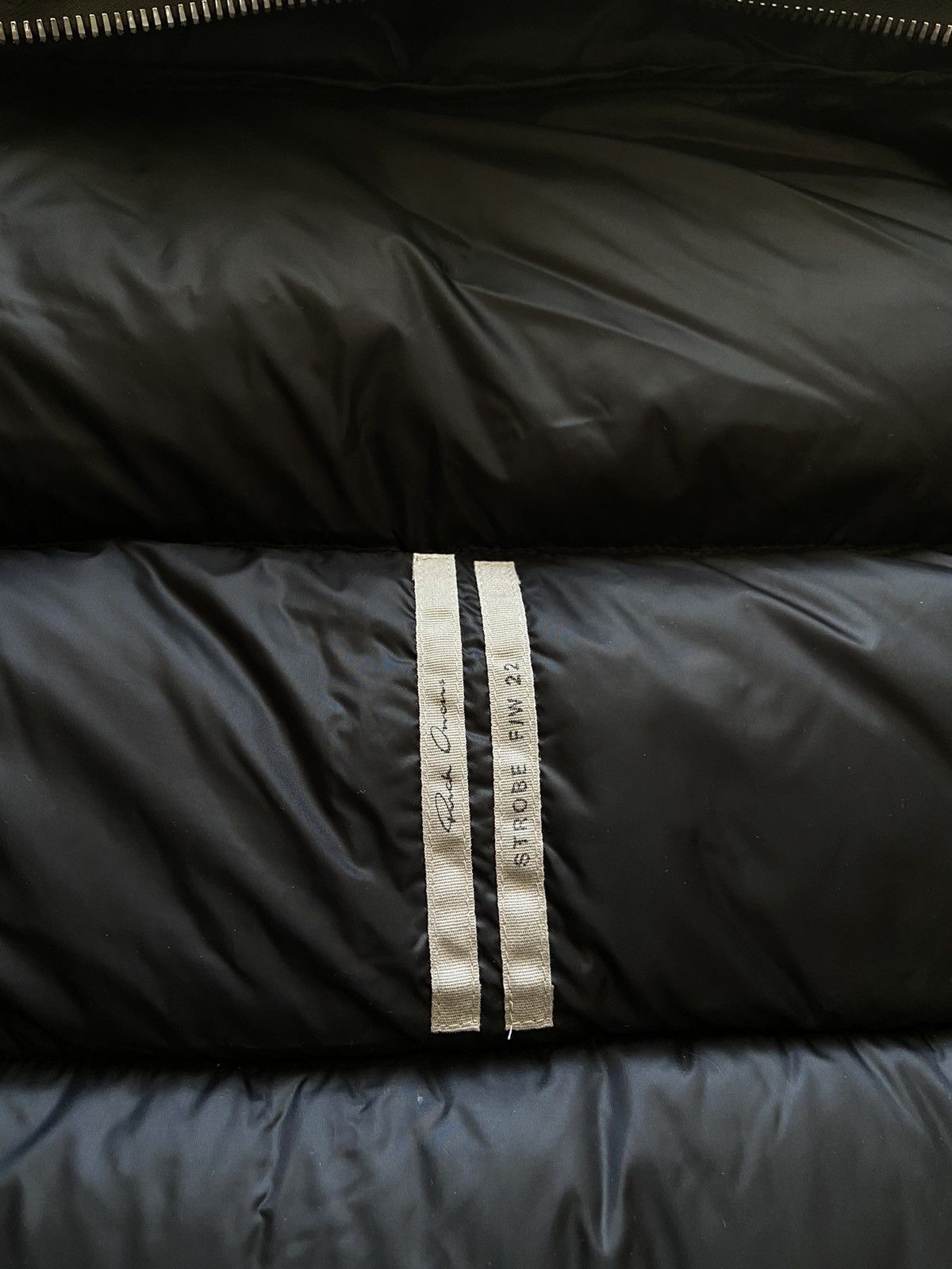 Rick Owens NEW | FW22 STROBE RUNWAY GIMP PUFFER DOWN JACKET SIZE 38 Size US XS / EU 42 / 0 - 17 Thumbnail