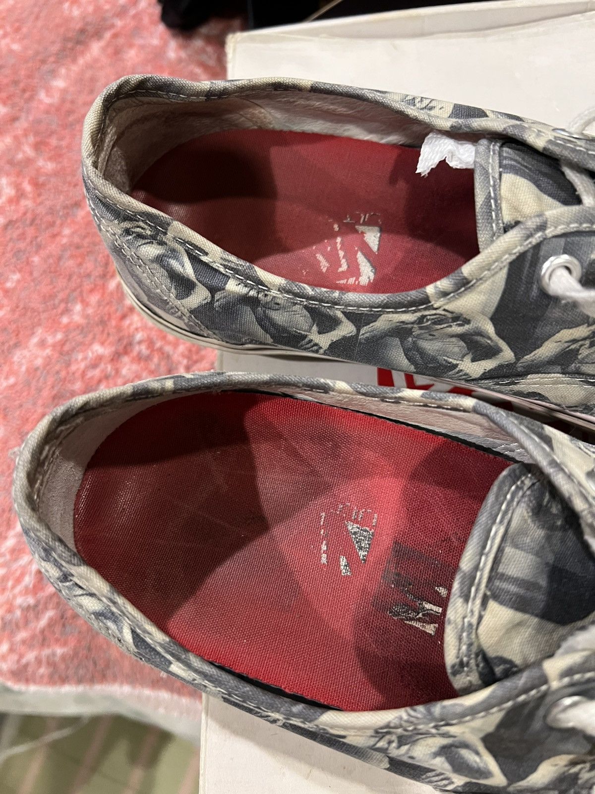 Supreme × Vans Supreme Vans Authentic Pro Bruce Lee White Size US 9.5 / EU 42-43 - 4 Thumbnail