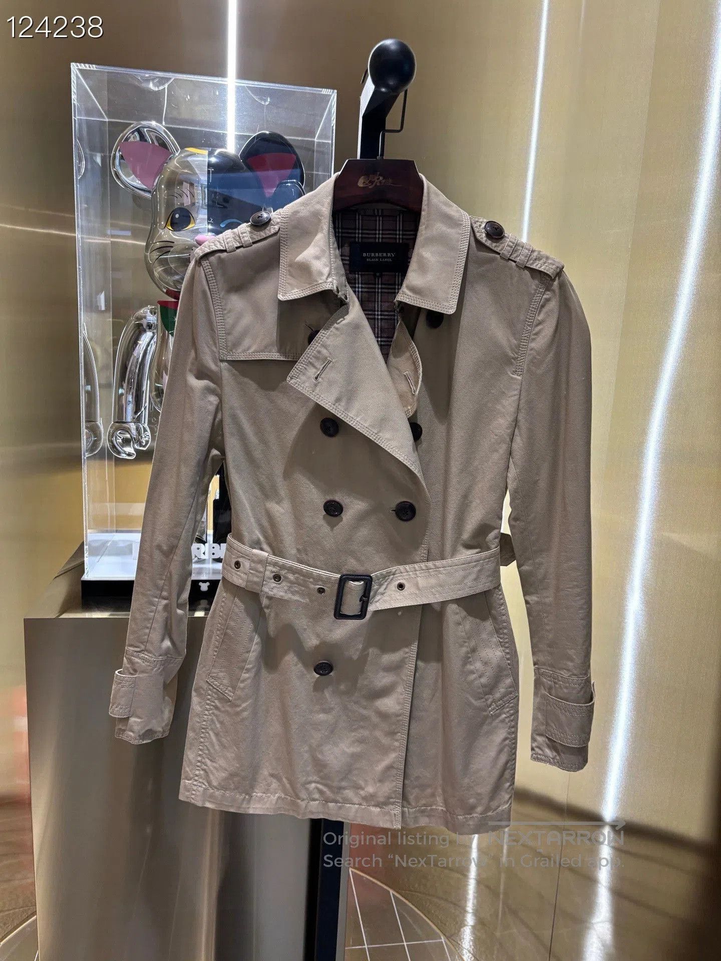 Burberry Burberry Khaki Double. Size US M / EU 48-50 / 2 - 1 Thumbnail