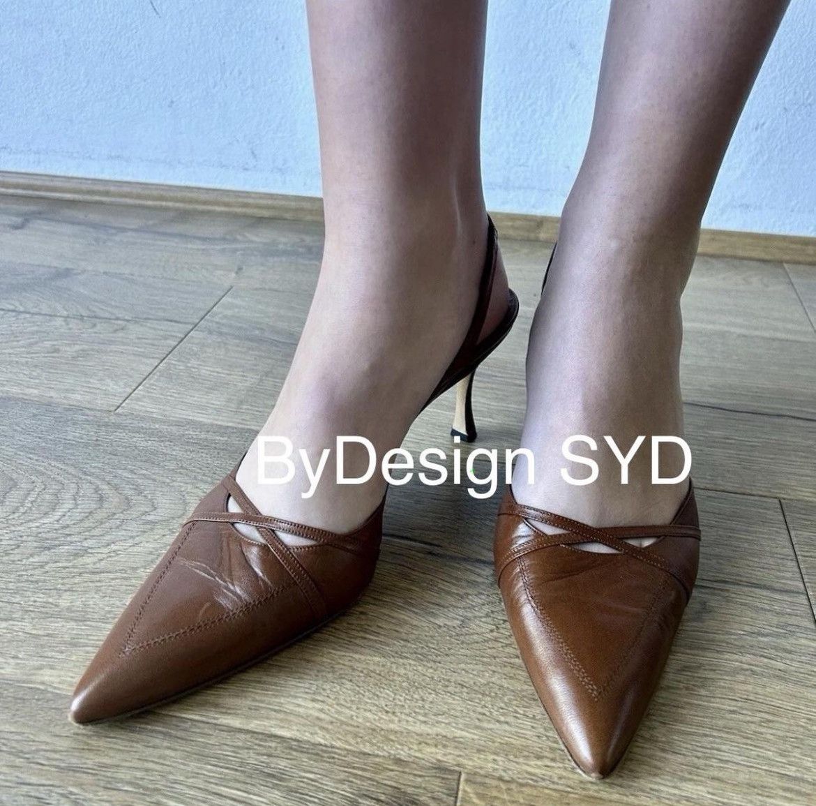 Manolo Blahnik MANOLO BLAHNIK Tan Leather Slingback Kitten Heel Size US 11 / IT 41 - 5 Thumbnail