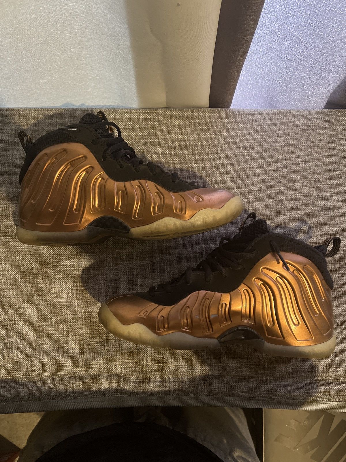 Nike Nike Foamposite GS “Copper” Size US 7 / EU 40 - 2 Thumbnail