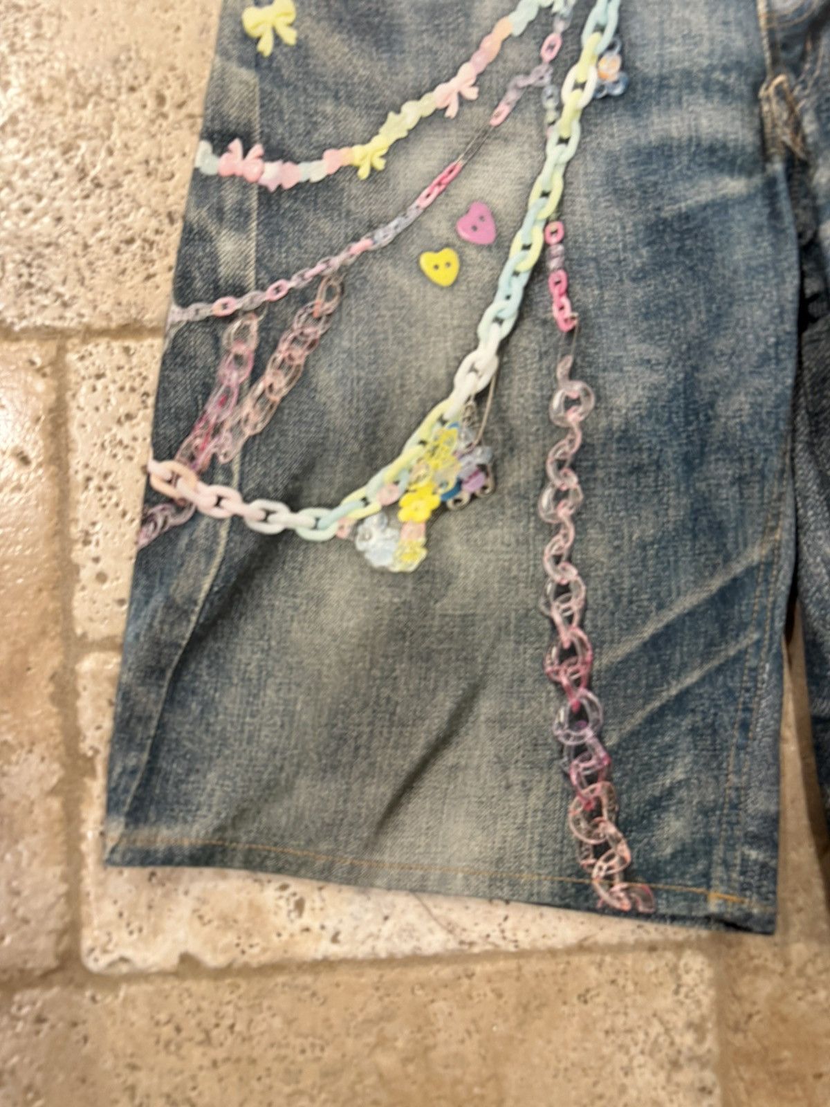 Acne Studios Acnes Studios SS25 Trompe L’Oeil Keychain Blue Denim Shorts Size US 30 / EU 46 - 2 Thumbnail