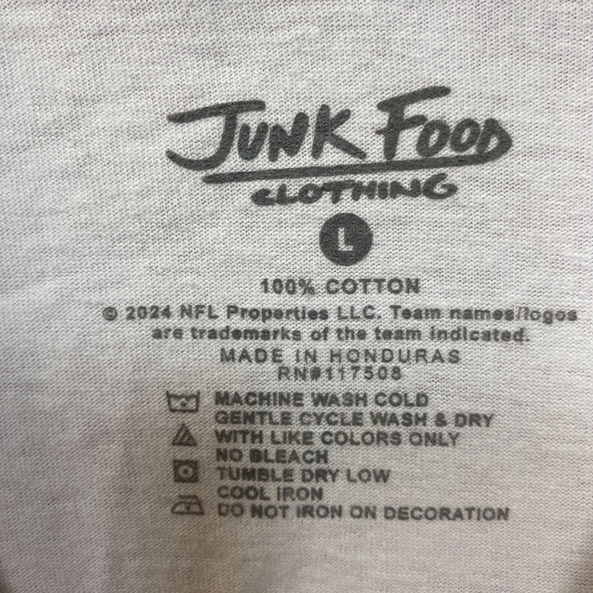 Junk Food Junk Food Clothing NFL Detroit Lions Throwback Helmet Logo T Size US L / EU 52-54 / 3 - 4 Thumbnail