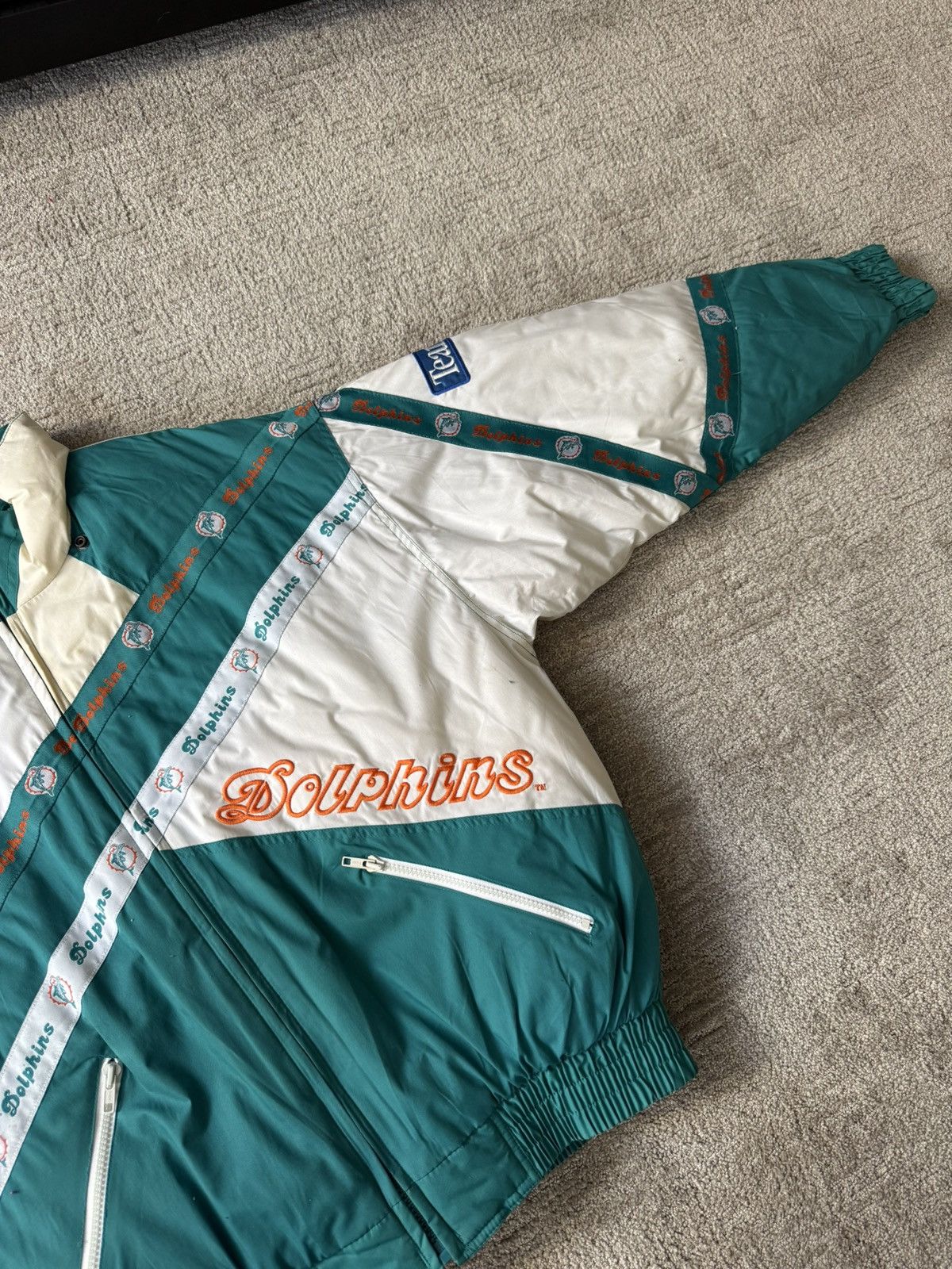 Other VINTAGE Miami Dolphins Bomber Jacket Size US L / EU 52-54 / 3 - 3 Thumbnail