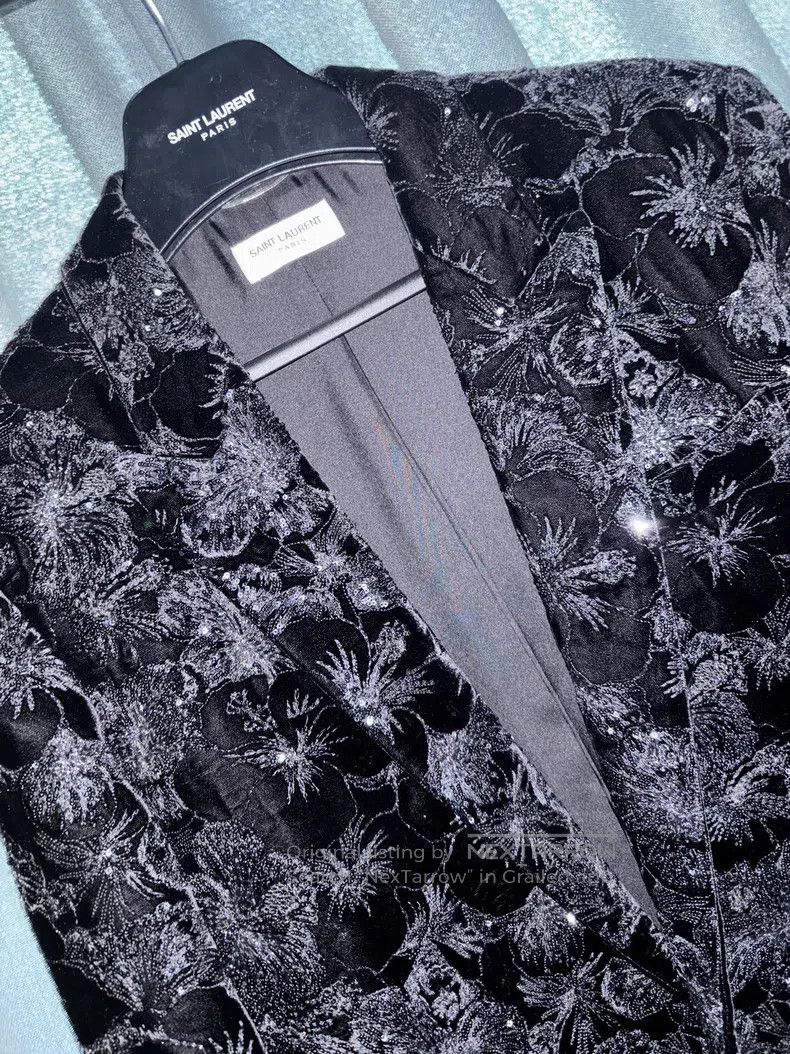 Saint Laurent Paris Saint Laurent Paris Black Velvet Hibiscus Flower Suit Size US S / EU 44-46 / 1 - 3 Thumbnail