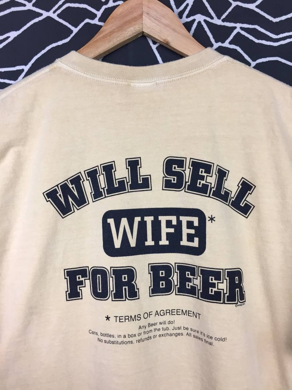 Vintage Vtg Crazy Shirt Hawaii Will Sell Wife For Beer Tee Size US L / EU 52-54 / 3 - 3 Thumbnail