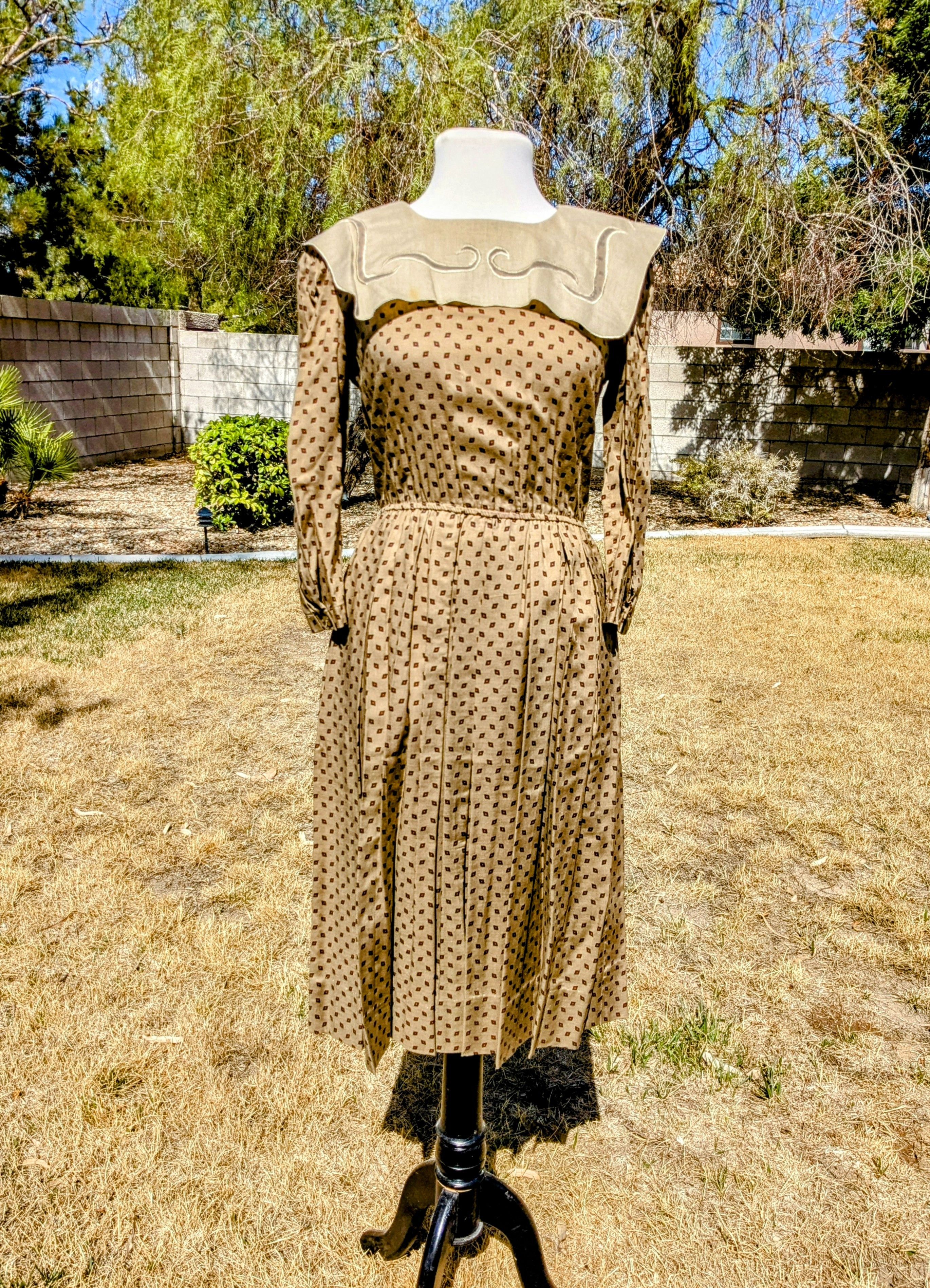 Donna Morgan Vintage Korean Donna Morgan Non Stop Petite Fit&Flare Dress Size XS / US 0-2 / IT 36-38 - 1 Thumbnail