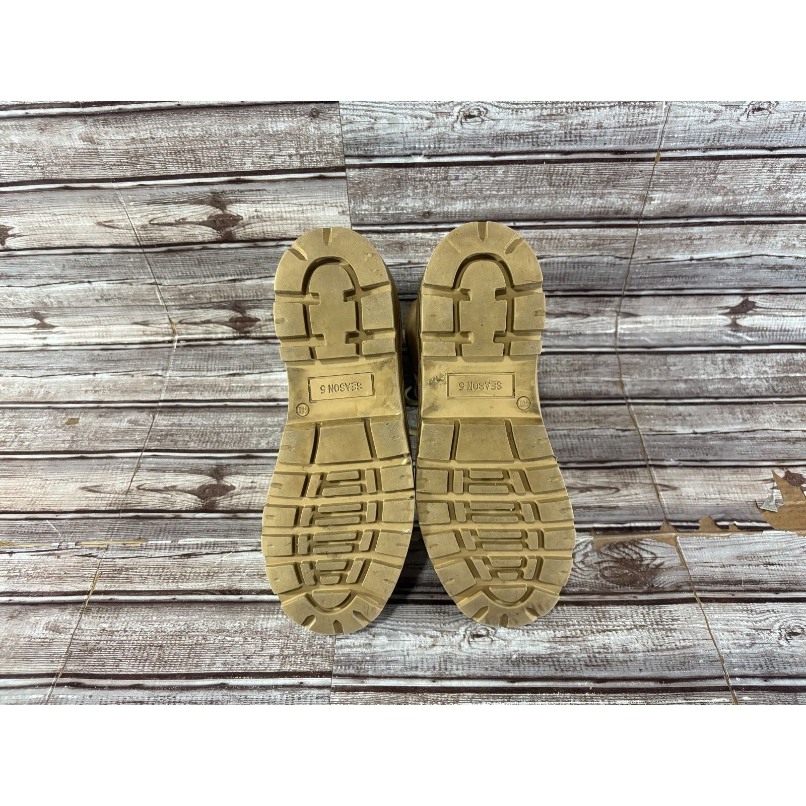 Yeezy YEEZY Season 5 nubuck combat boots size 40 US 7 color taupe Size US 7 / EU 40 - 6 Thumbnail
