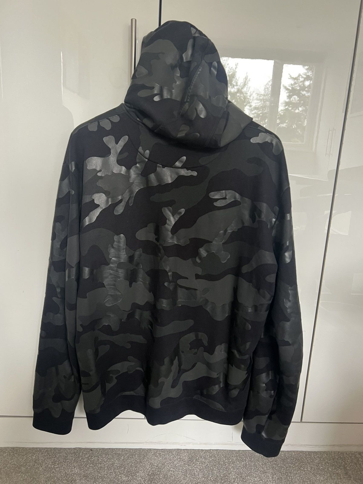 Valentino Valentino Camo Mens Hoodie Black Large Size US L / EU 52-54 / 3 - 4 Thumbnail