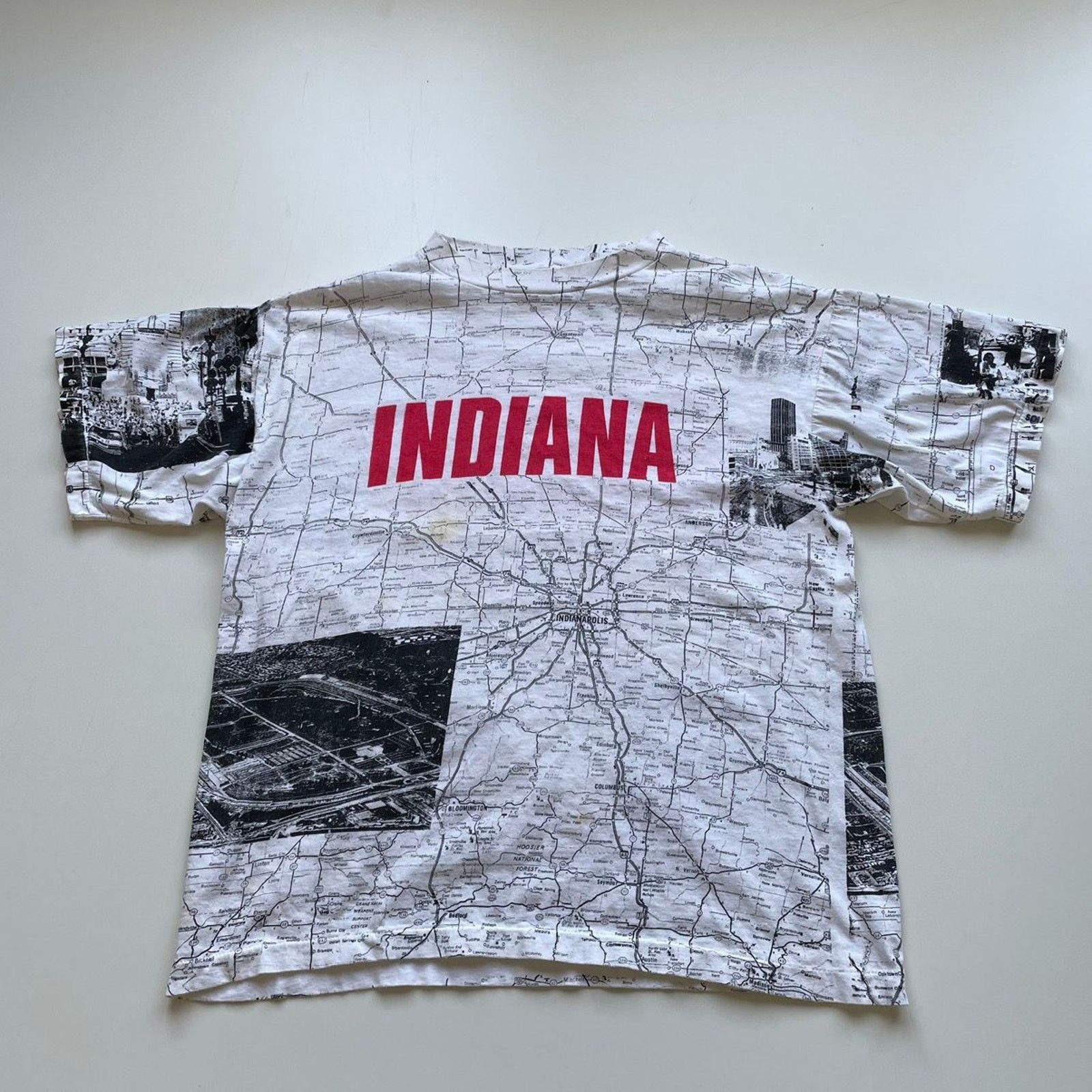 Vintage Vintage 90s Indiana AOP Art Map T Shirt XL Made In USA Rare Size US M / EU 48-50 / 2 - 1 Thumbnail